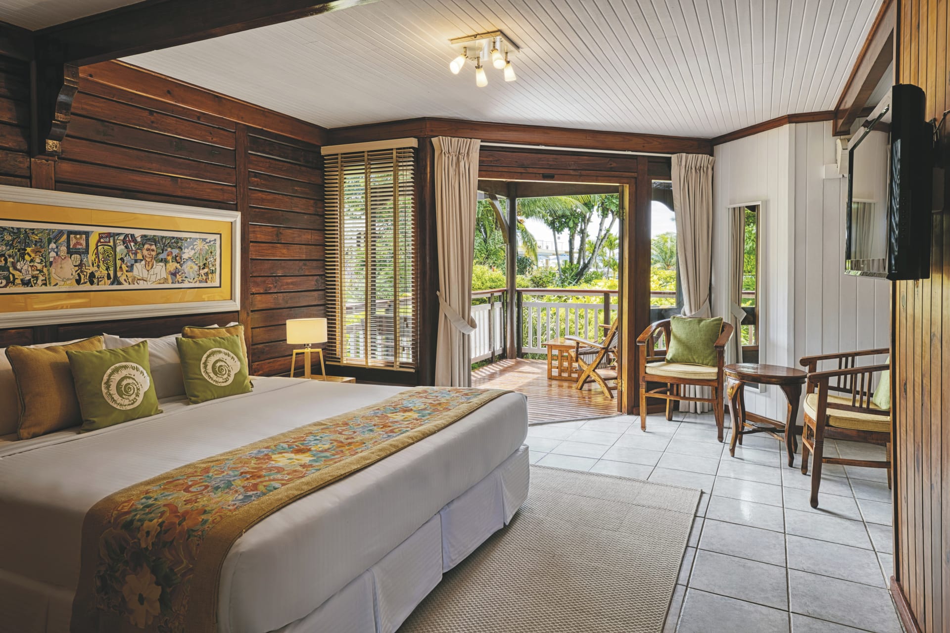 105281-IOZ_SEY_20220721_OL_16