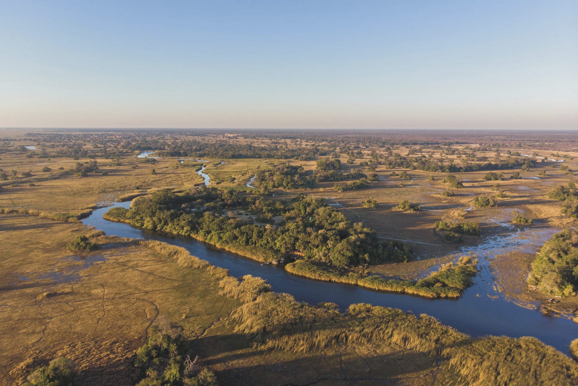 111888-BOT_20230831_JR