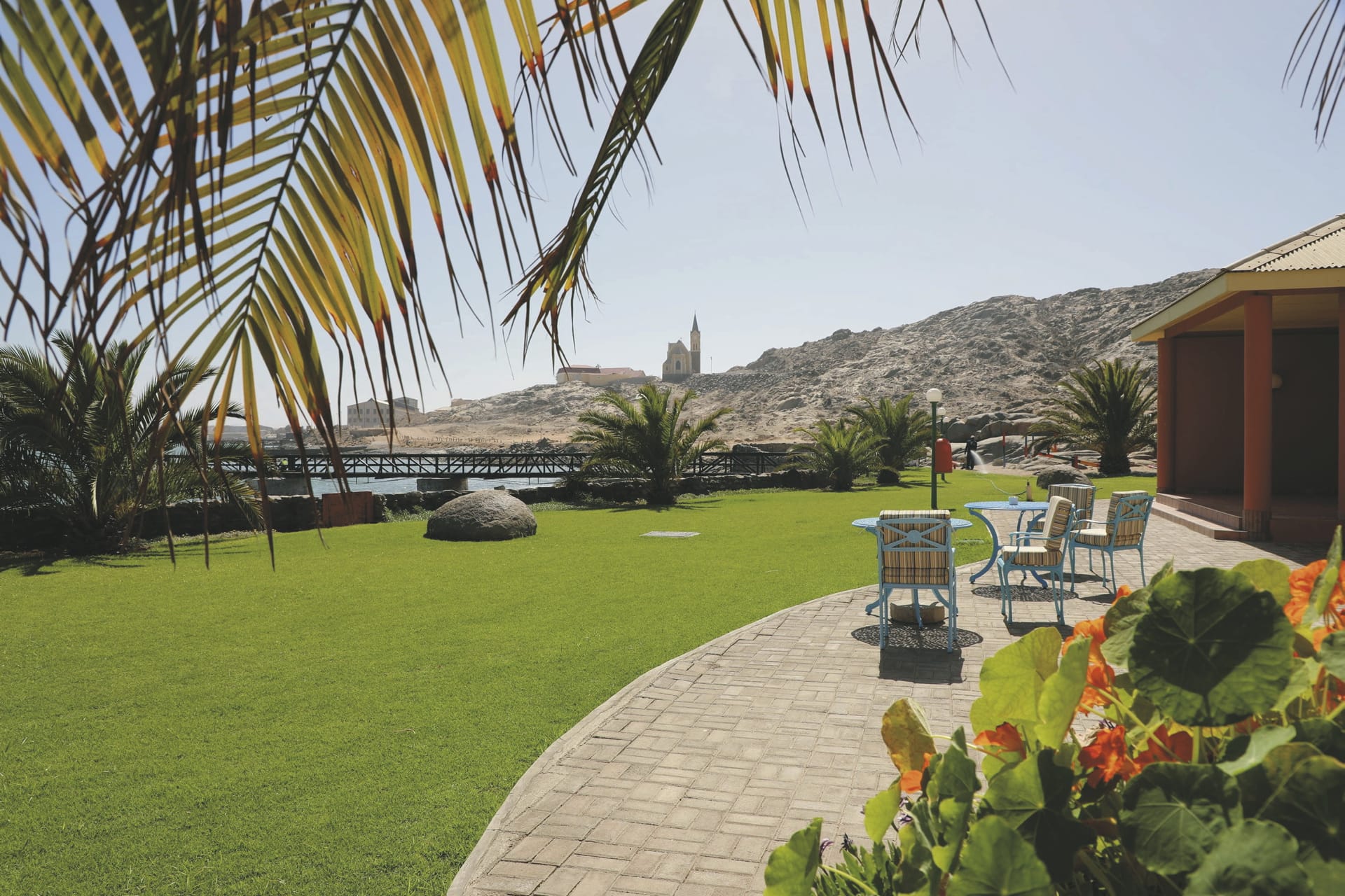 112360-NA_20230908_AD_17