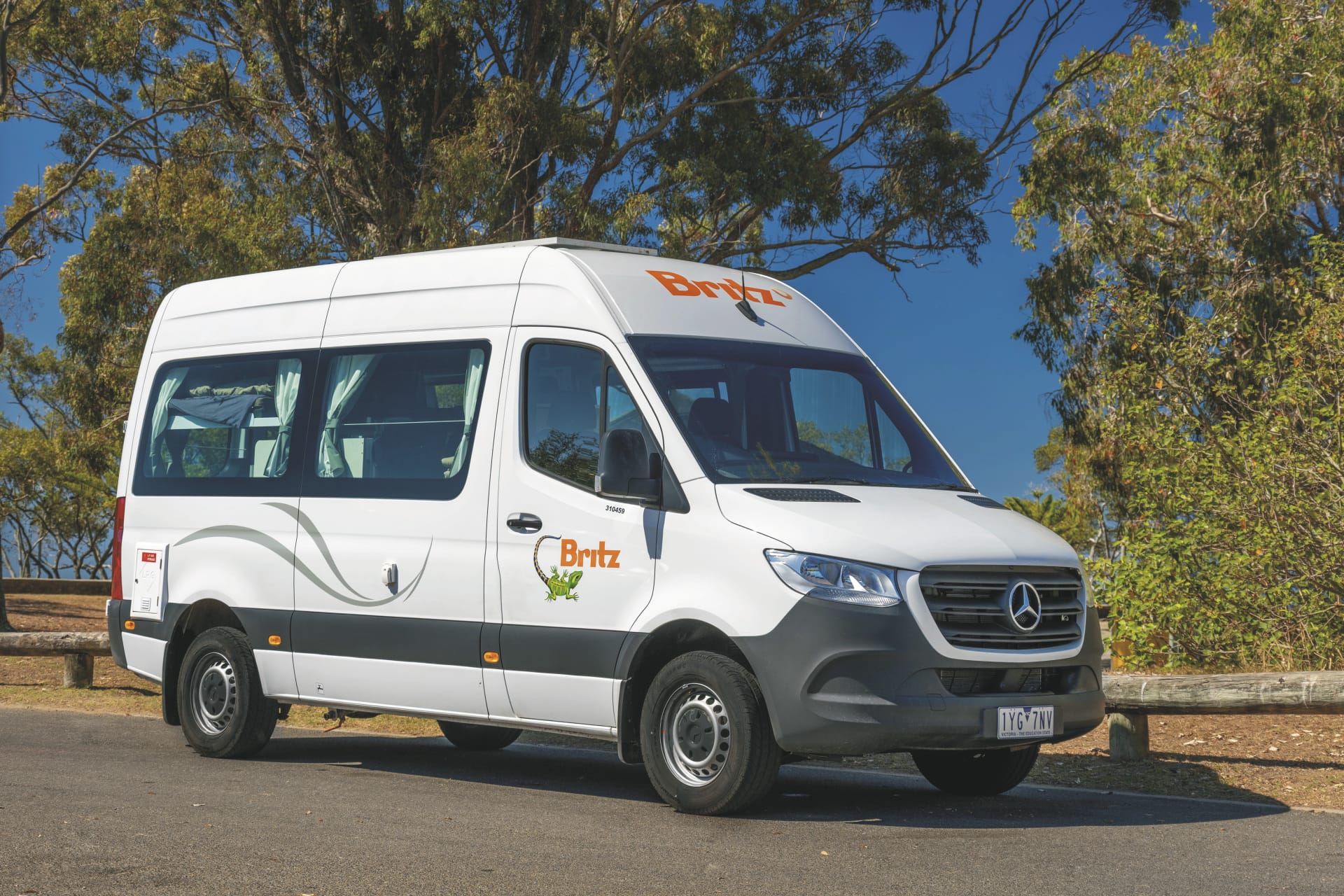 114744-AUS_TRA20231215_BR_1