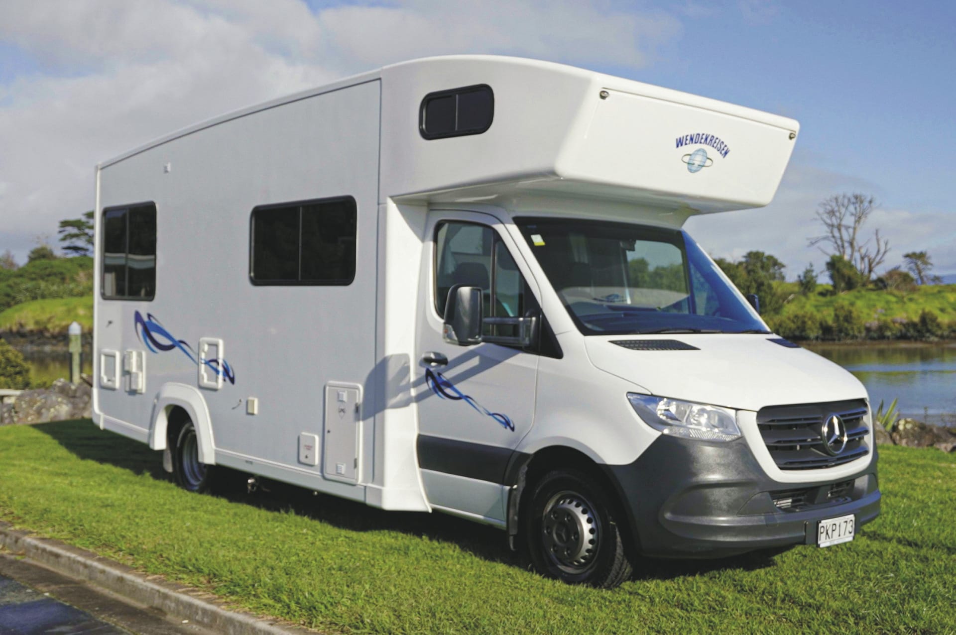 115663-NZL_TRA_20240411_BR_1