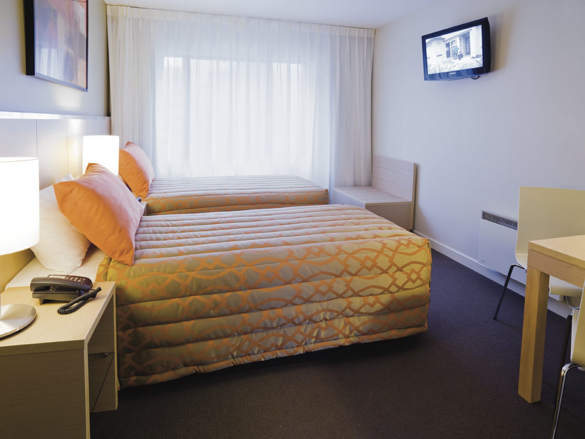 45593-NZL_NIS_003_20121002_BR