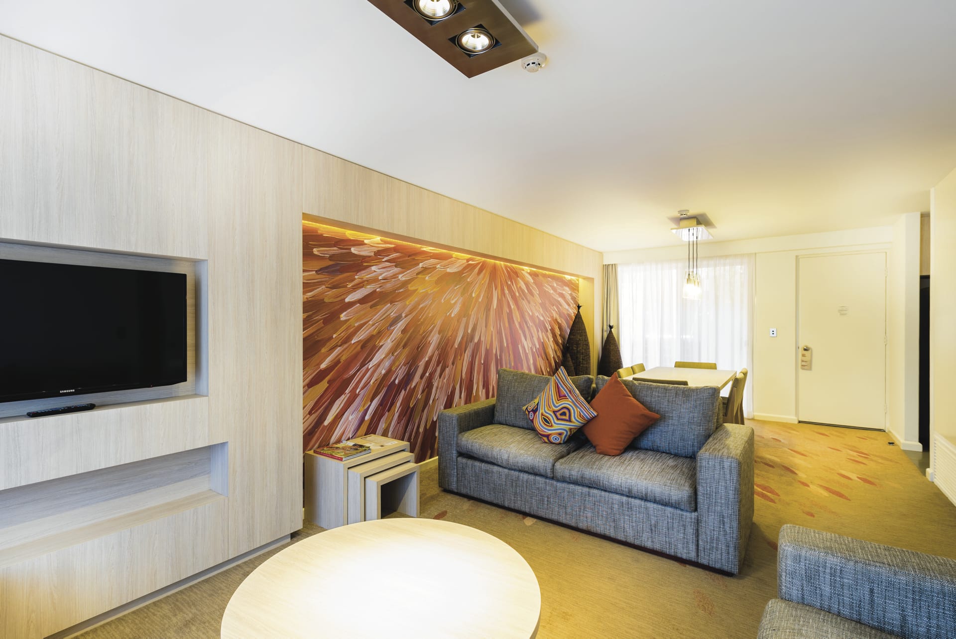 64915-AUS_NT_023_20150915_BR