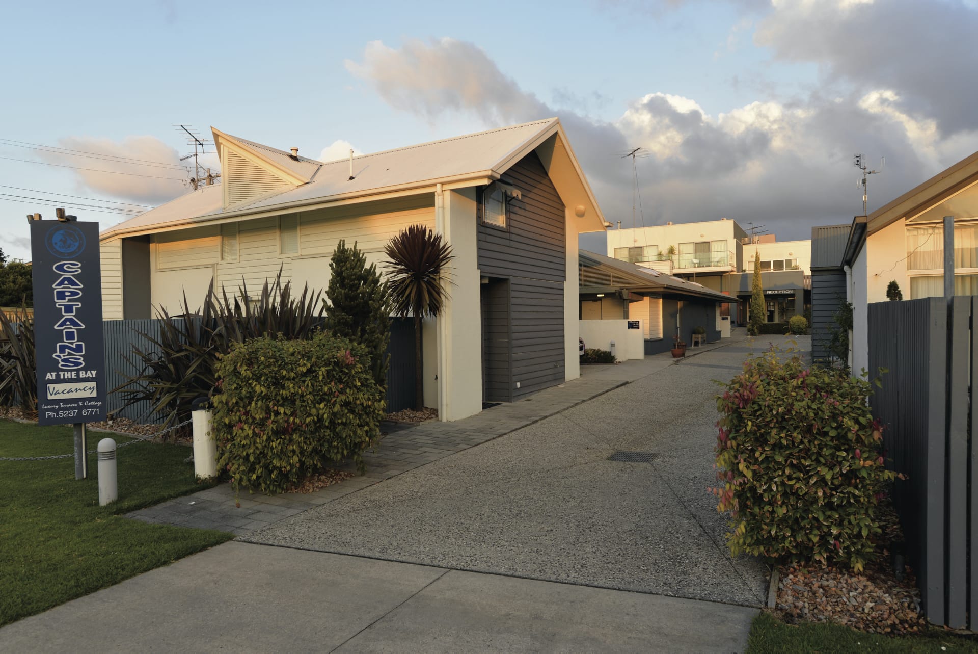 69978-AUS_VIC_022_20160817_BR