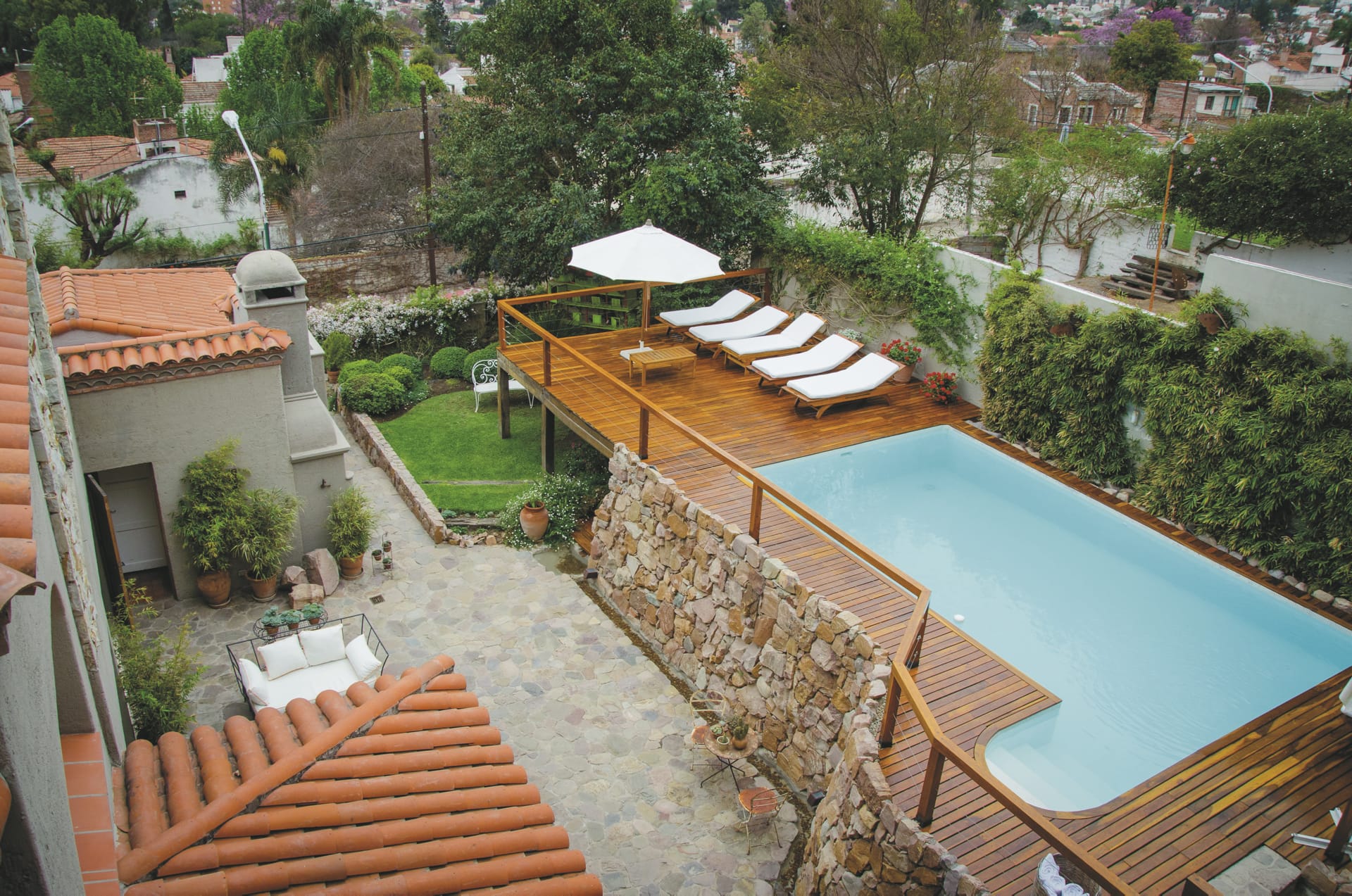 87305-SAM_AR_20180824_KHM_6