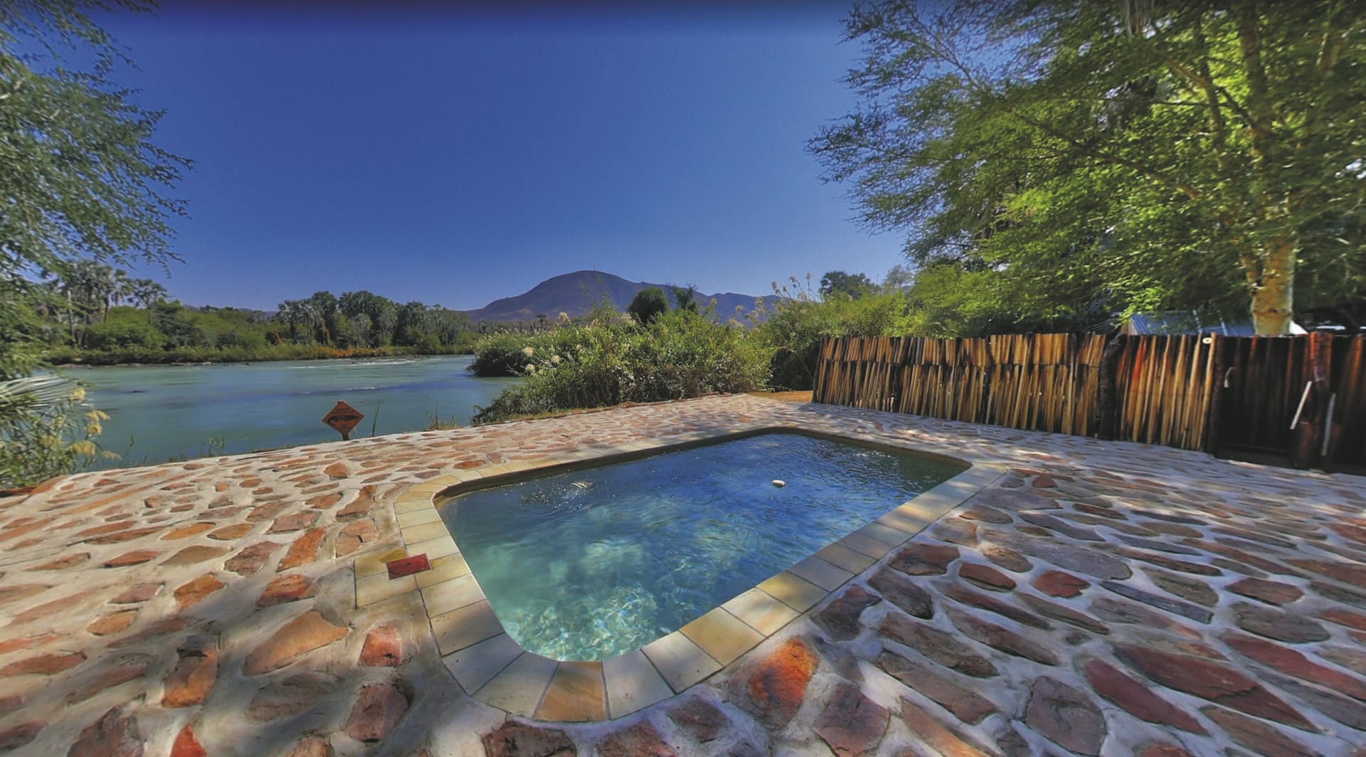 93649-NA_20190702_AD_10_8