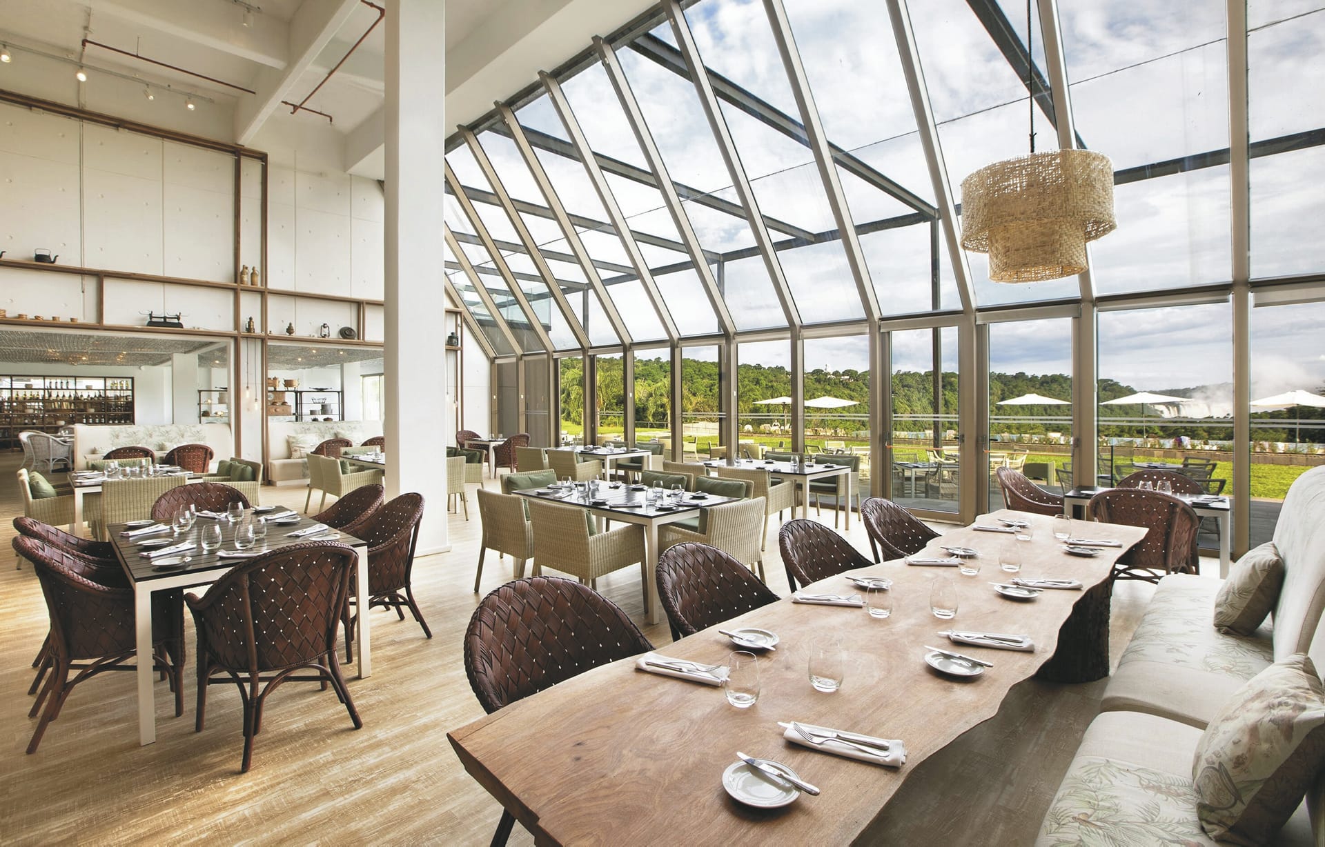 93972-SAM_AR_20191107_KHM_5