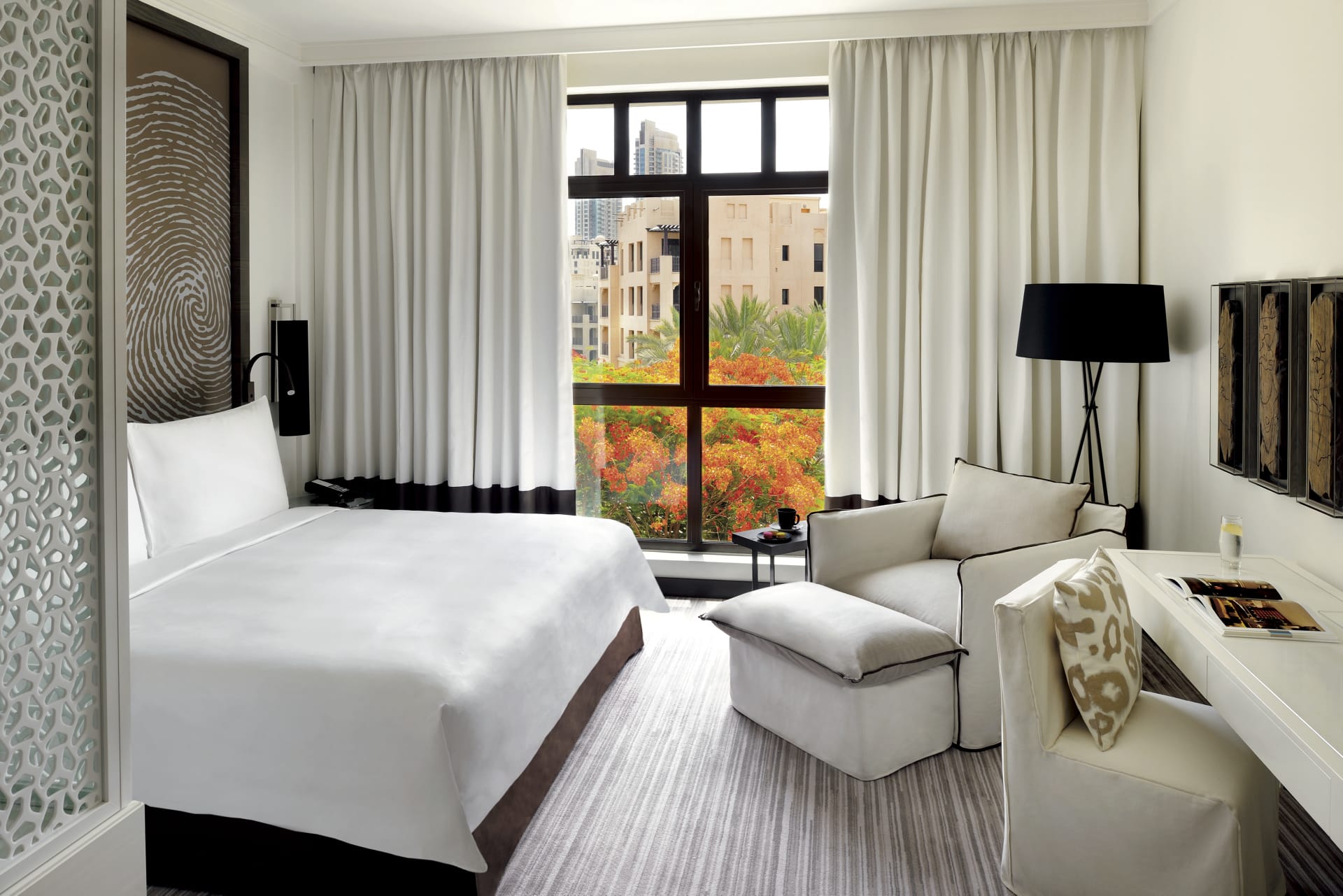 ARA_DXB_009_20130930_IvB