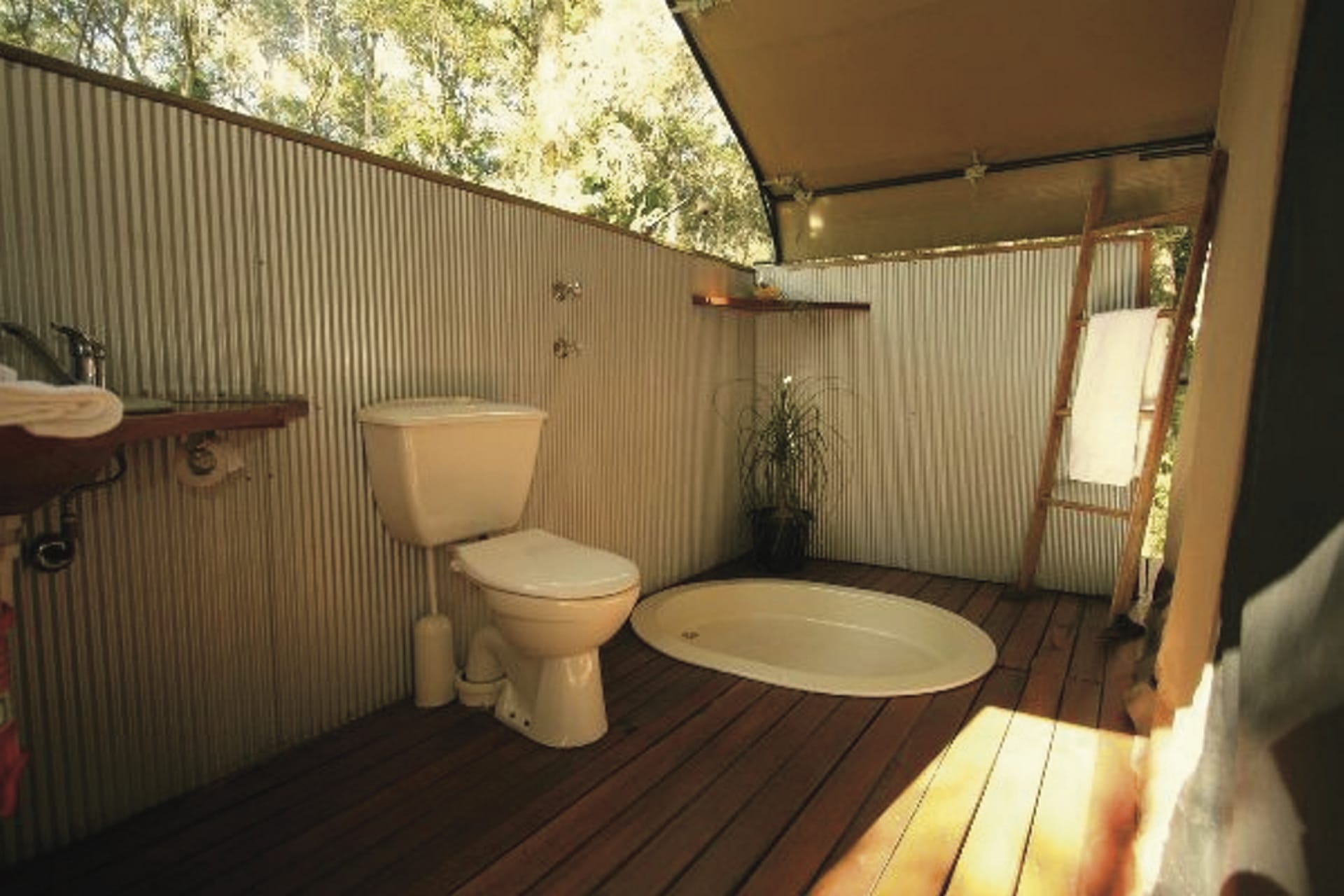 AUS_NSW_001_20170815_BR