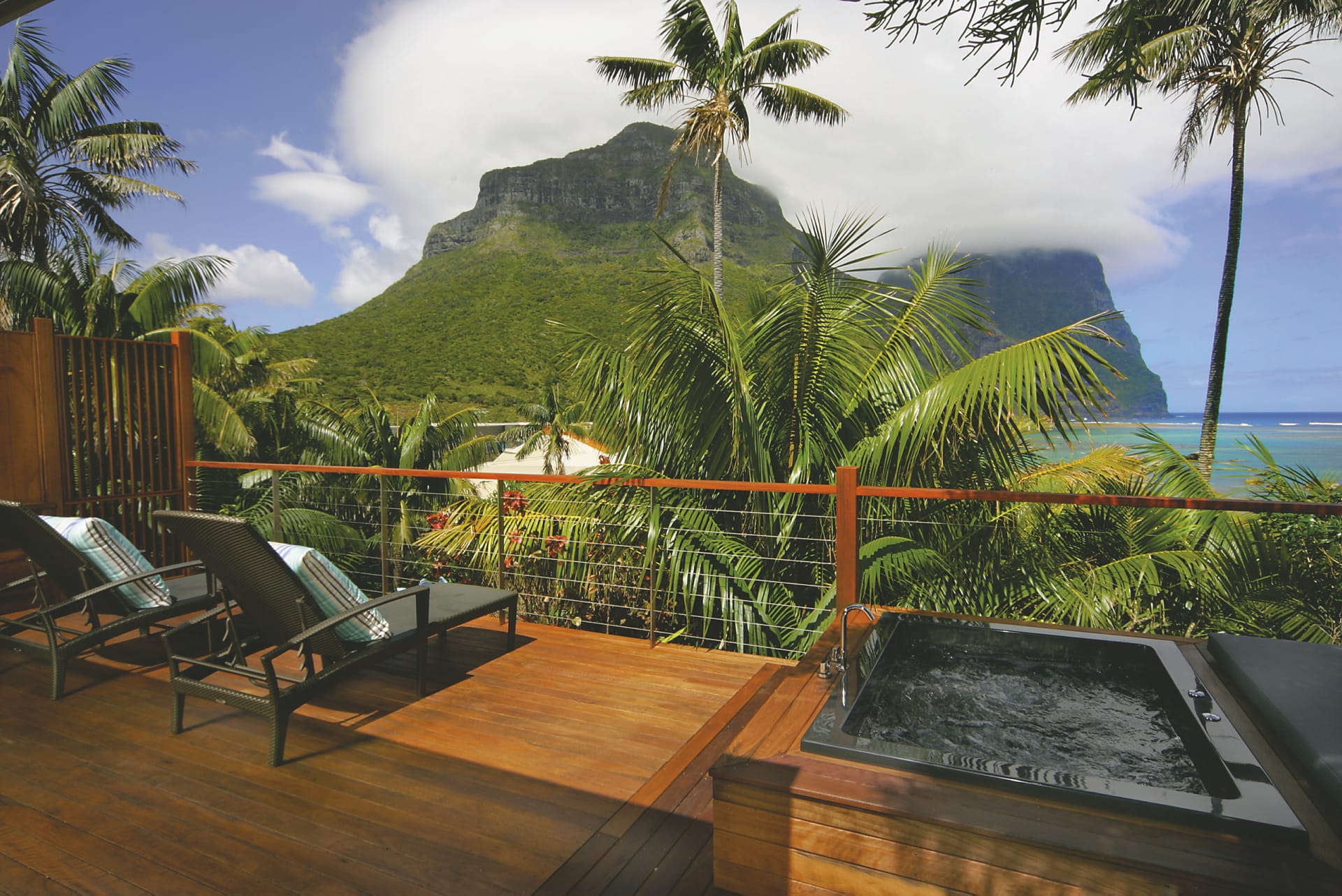 AUS_NSW_058_20090903_BR