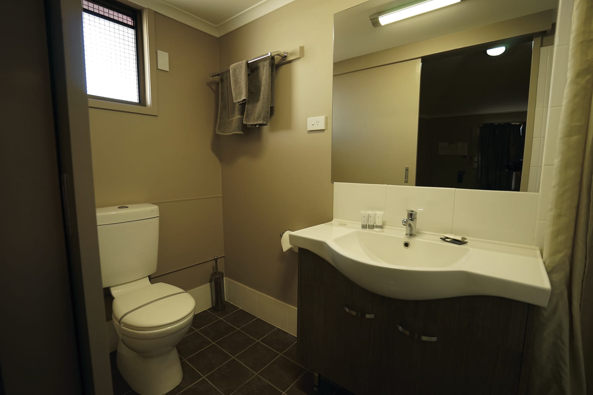 AUS_NT_004_20171013_BR