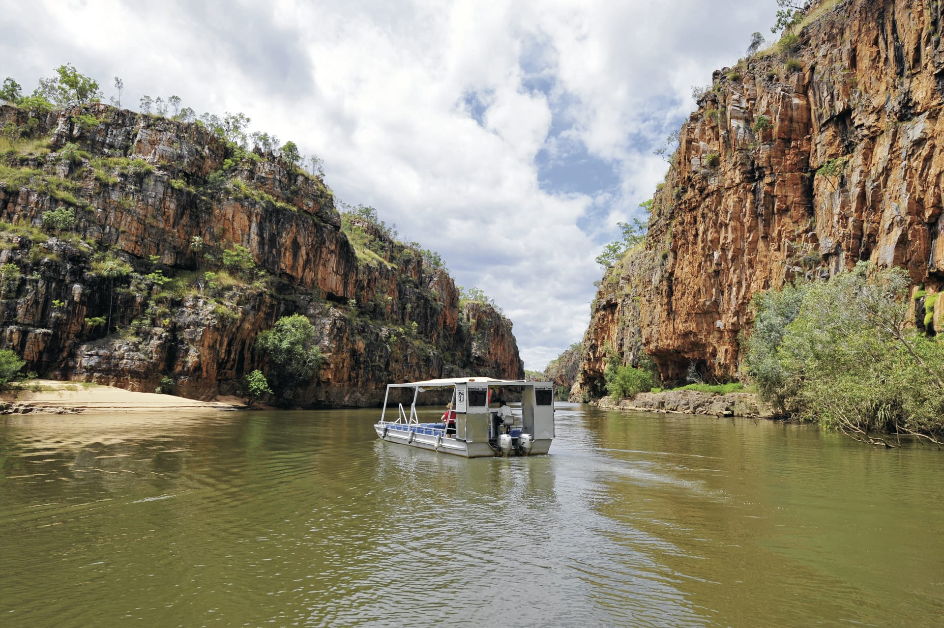 AUS_NT_014_20180207_IvB