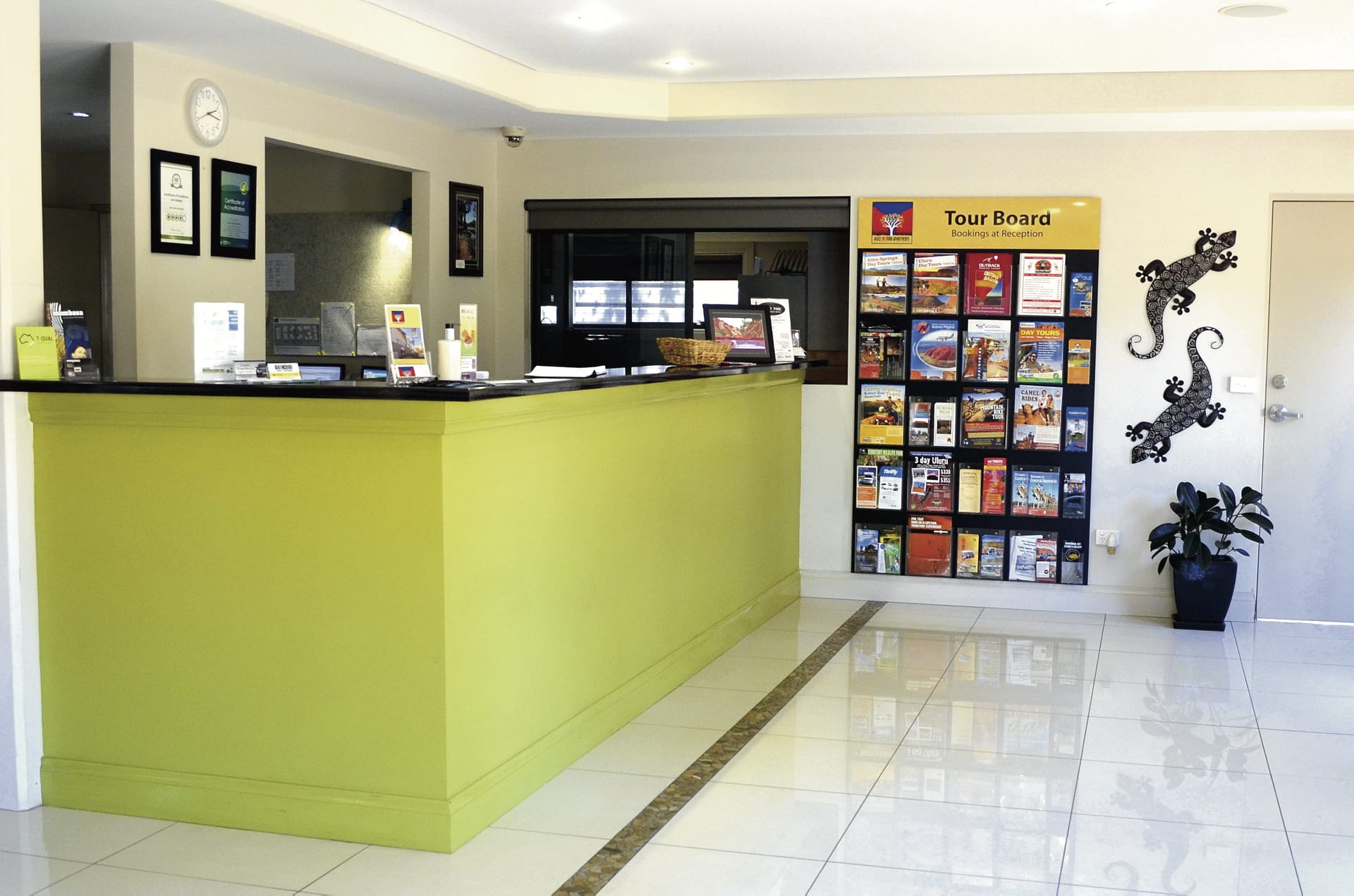 AUS_NT_015_20150817_BR