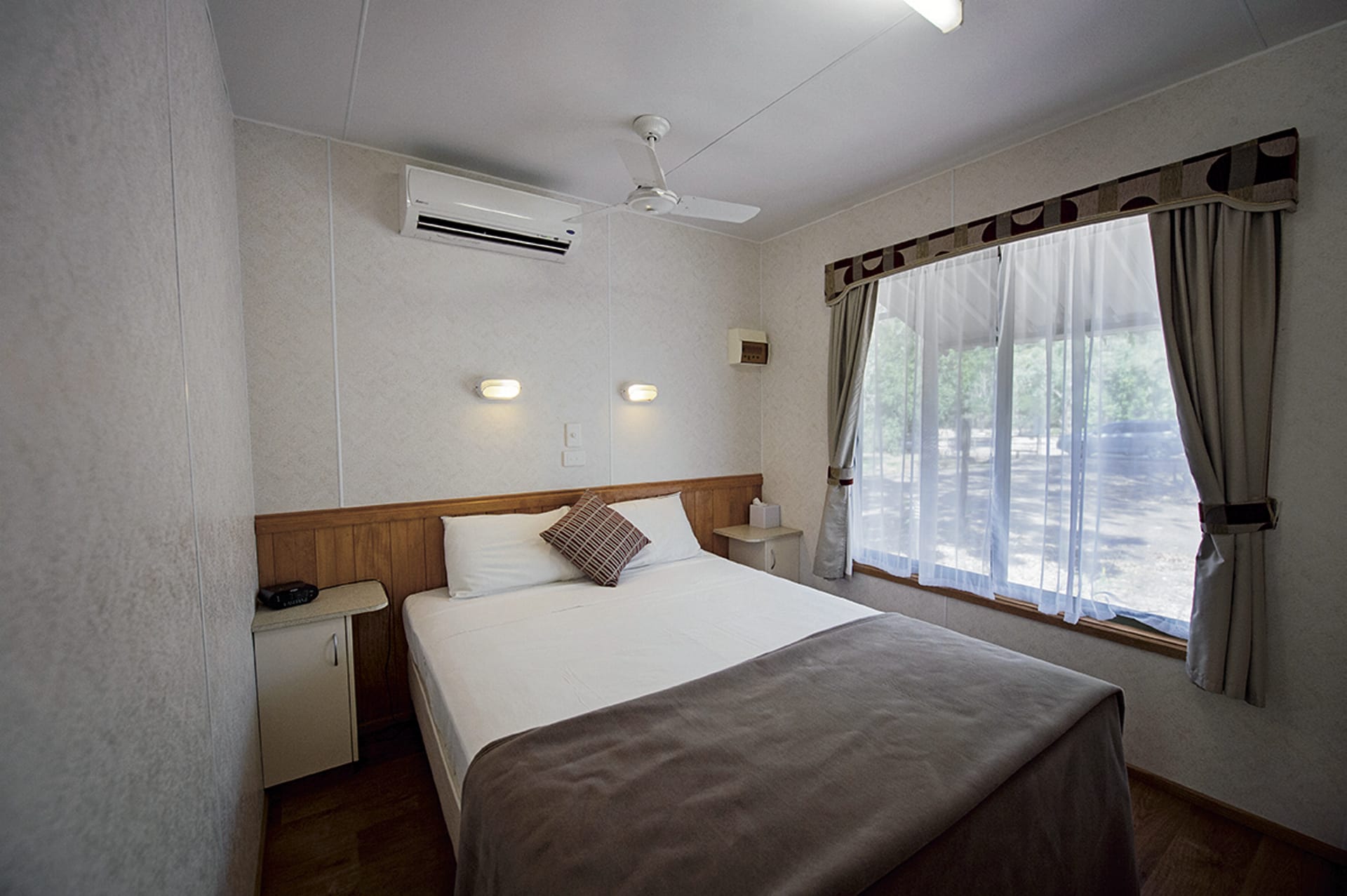 AUS_NT_016_20170915_BR