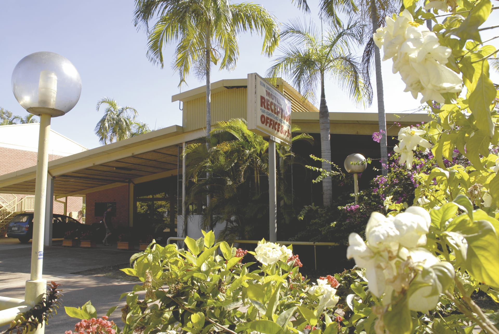 AUS_NT_025_20080415_IVB