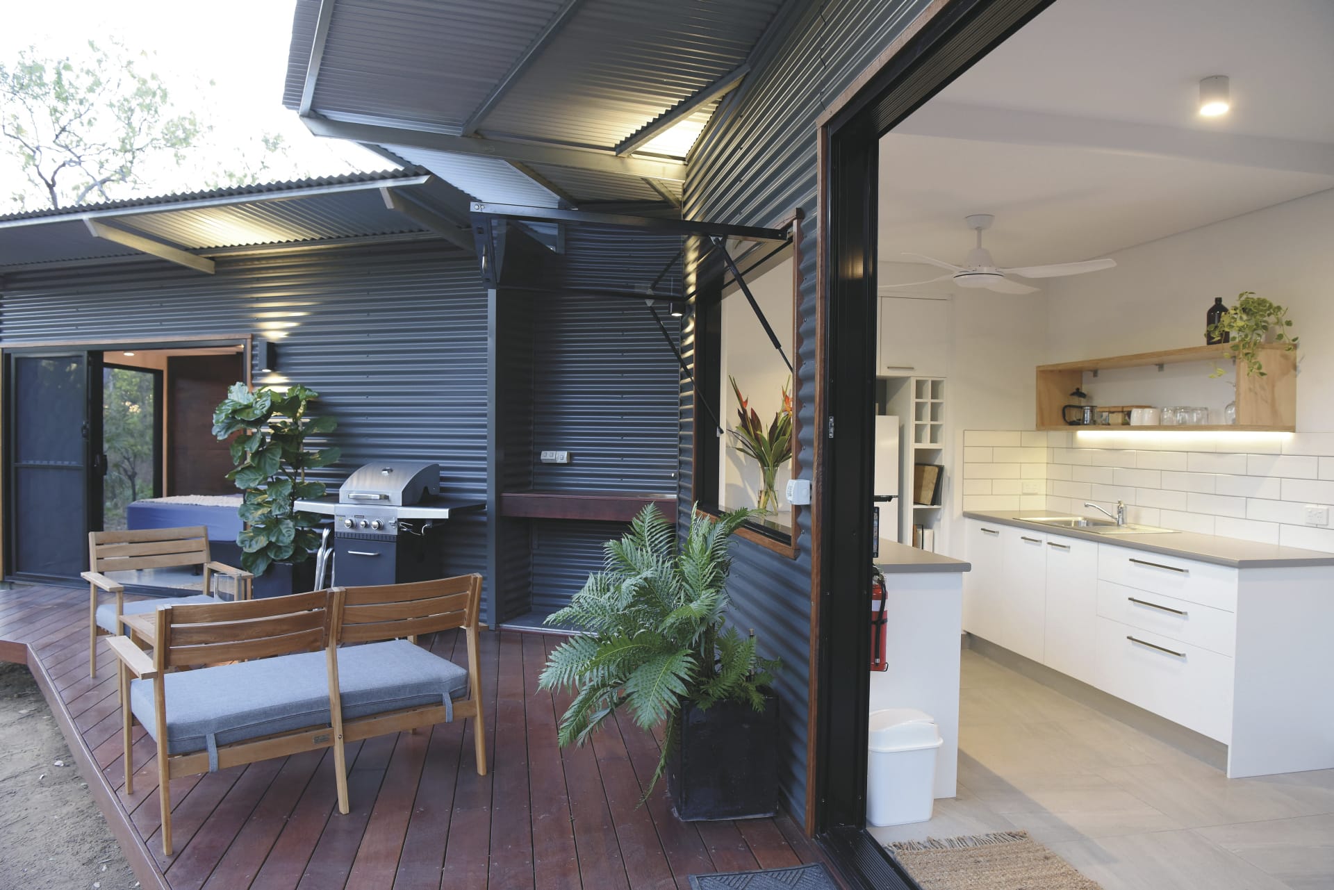 AUS_NT_20220920_BR_3