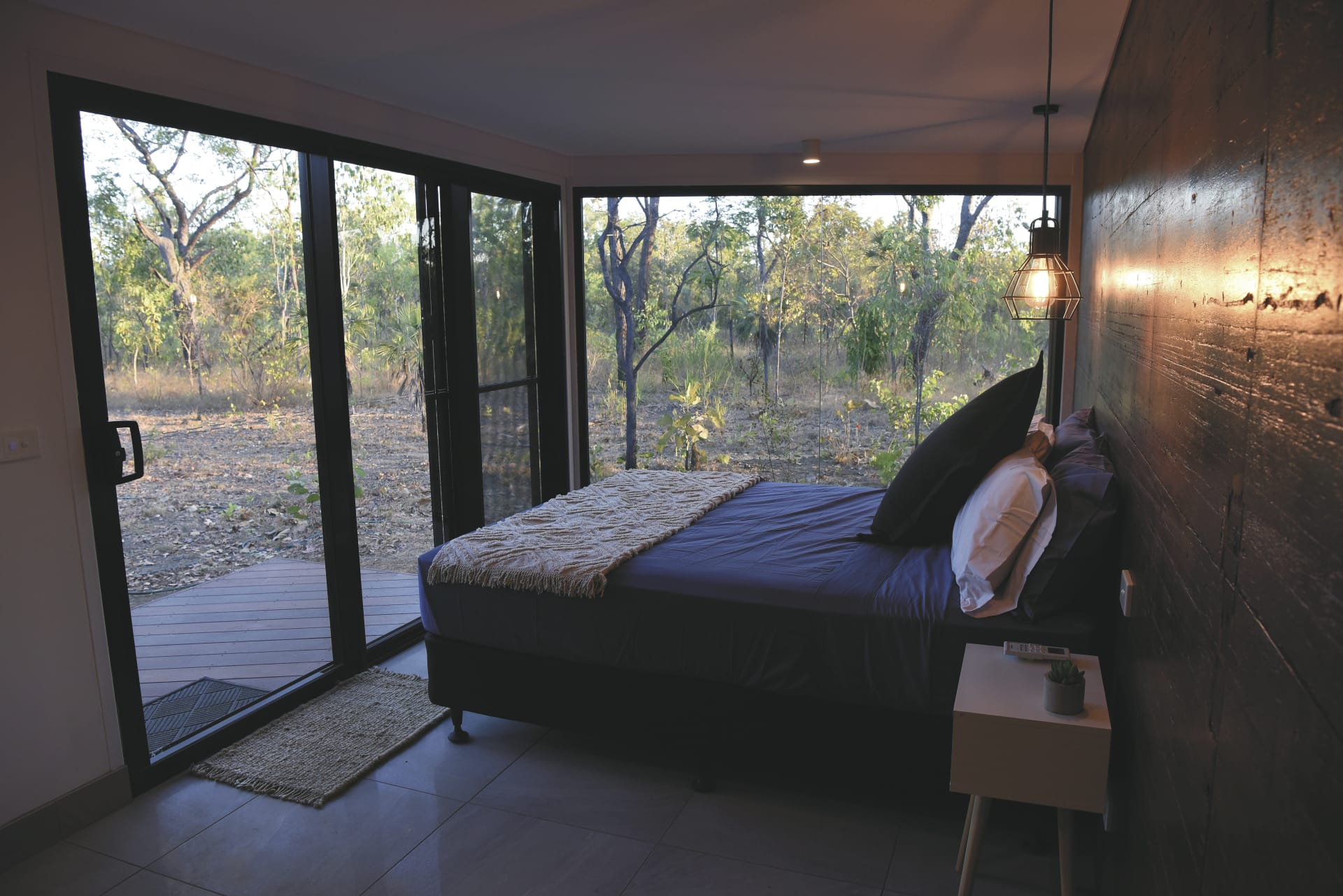 AUS_NT_20220920_BR_6