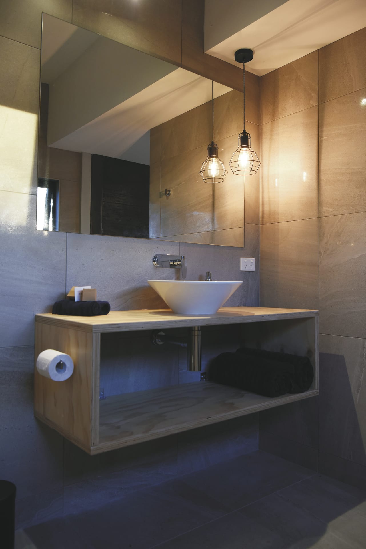 AUS_NT_20220920_BR_7