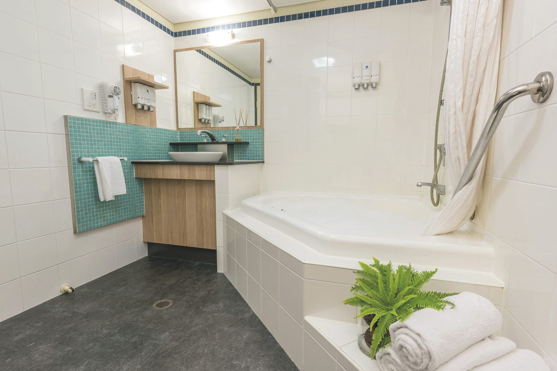 AUS_QLD_20230828_BR_11