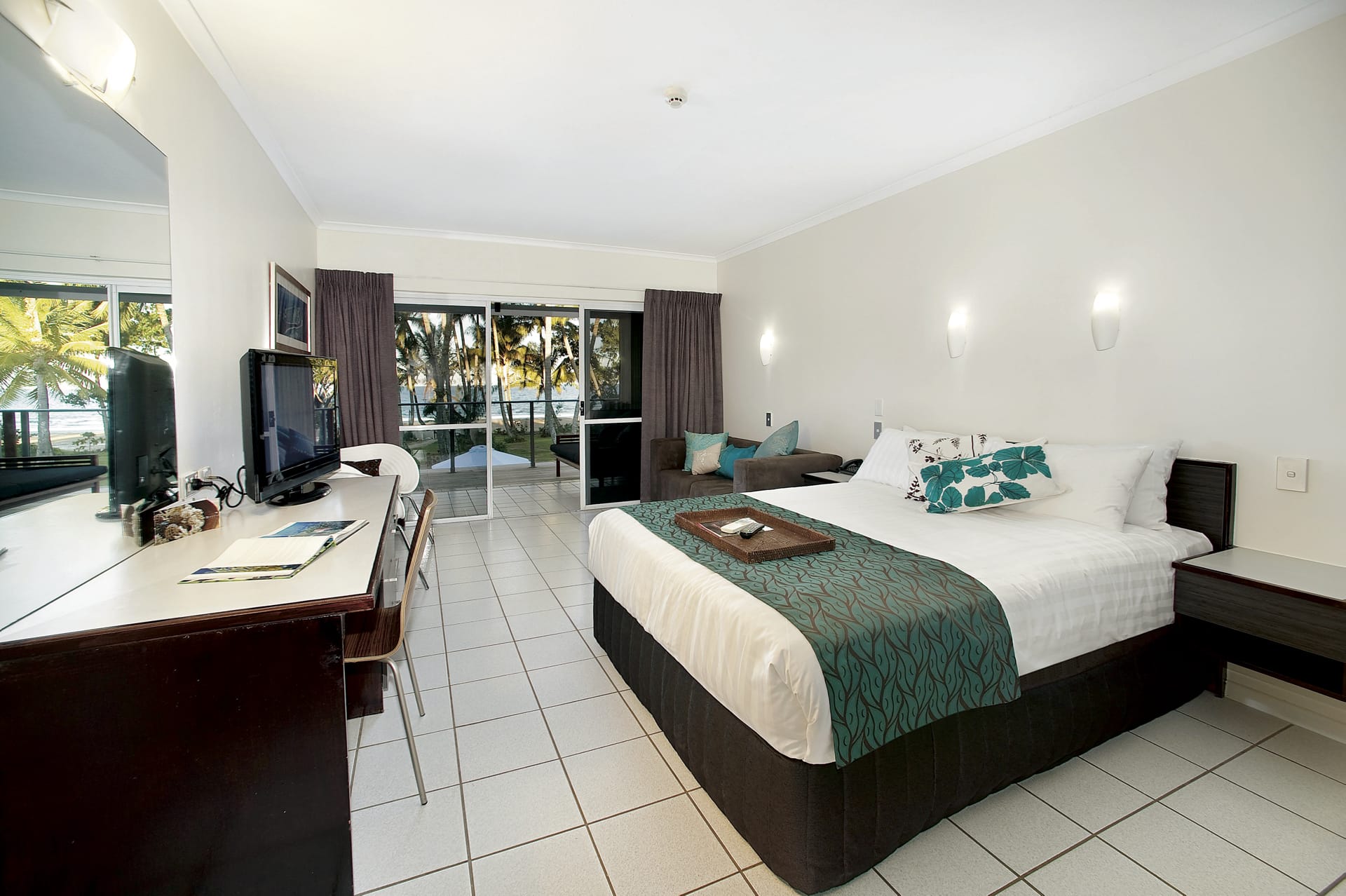 AUS_QLD_931_20110906_BR