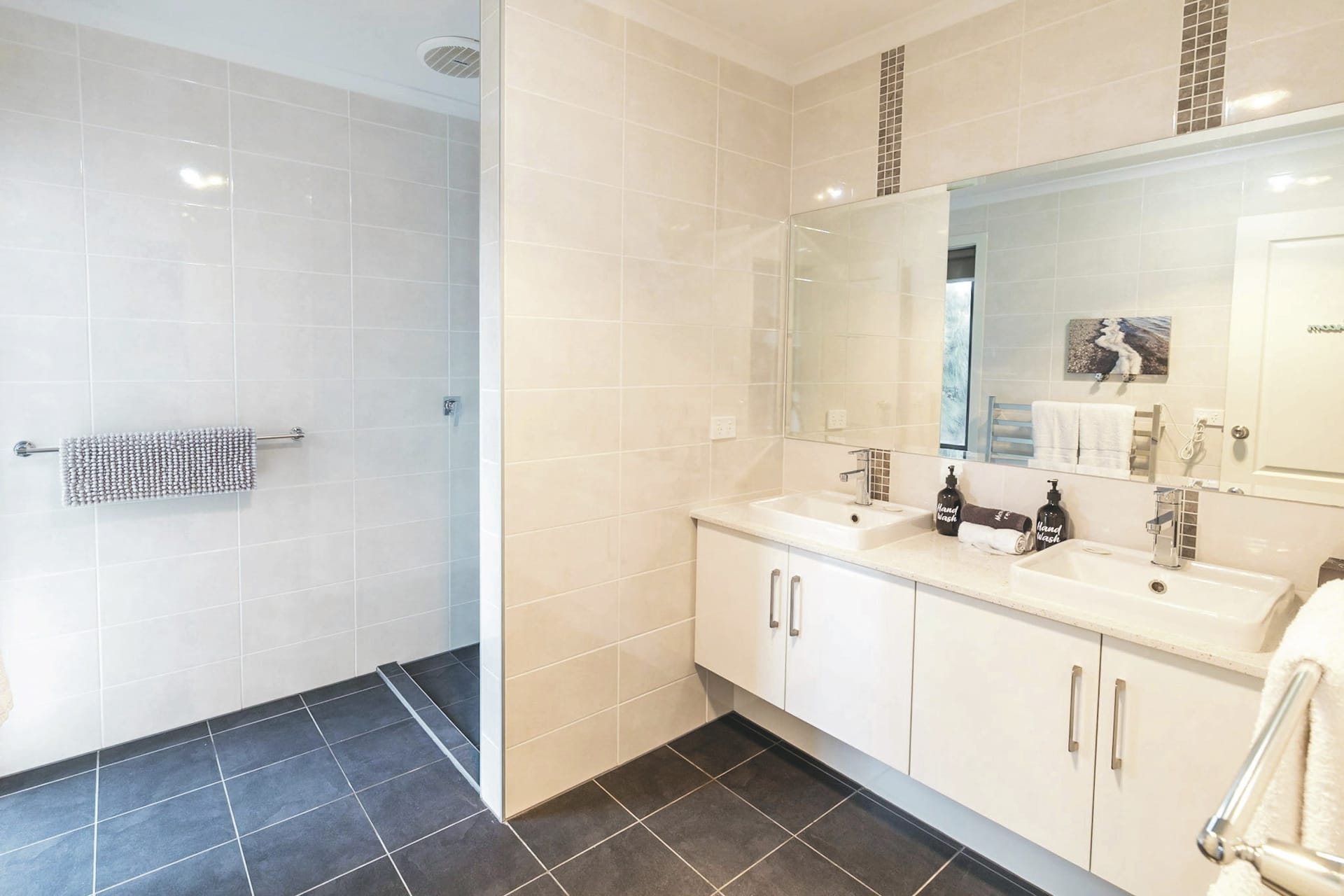 AUS_SA_20211206_BR_20