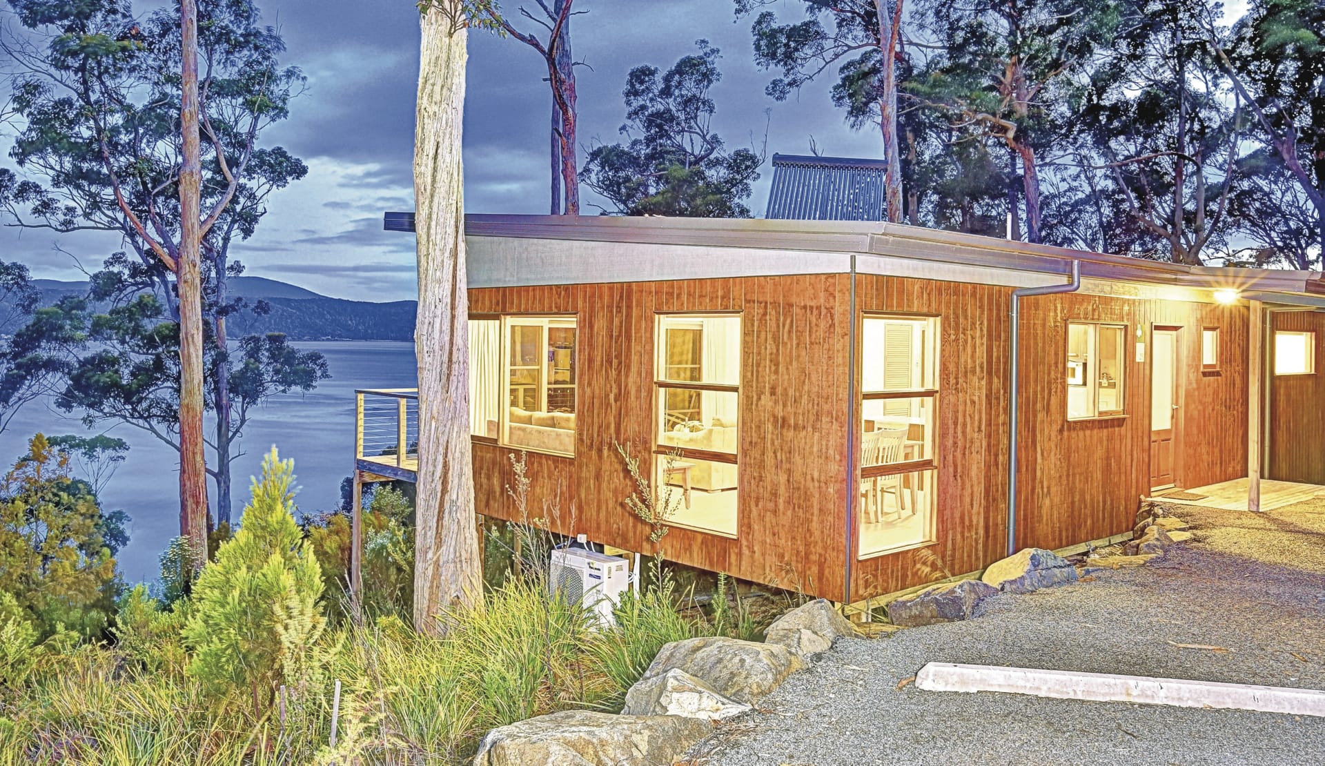 AUS_TAS_043_20150825_BR