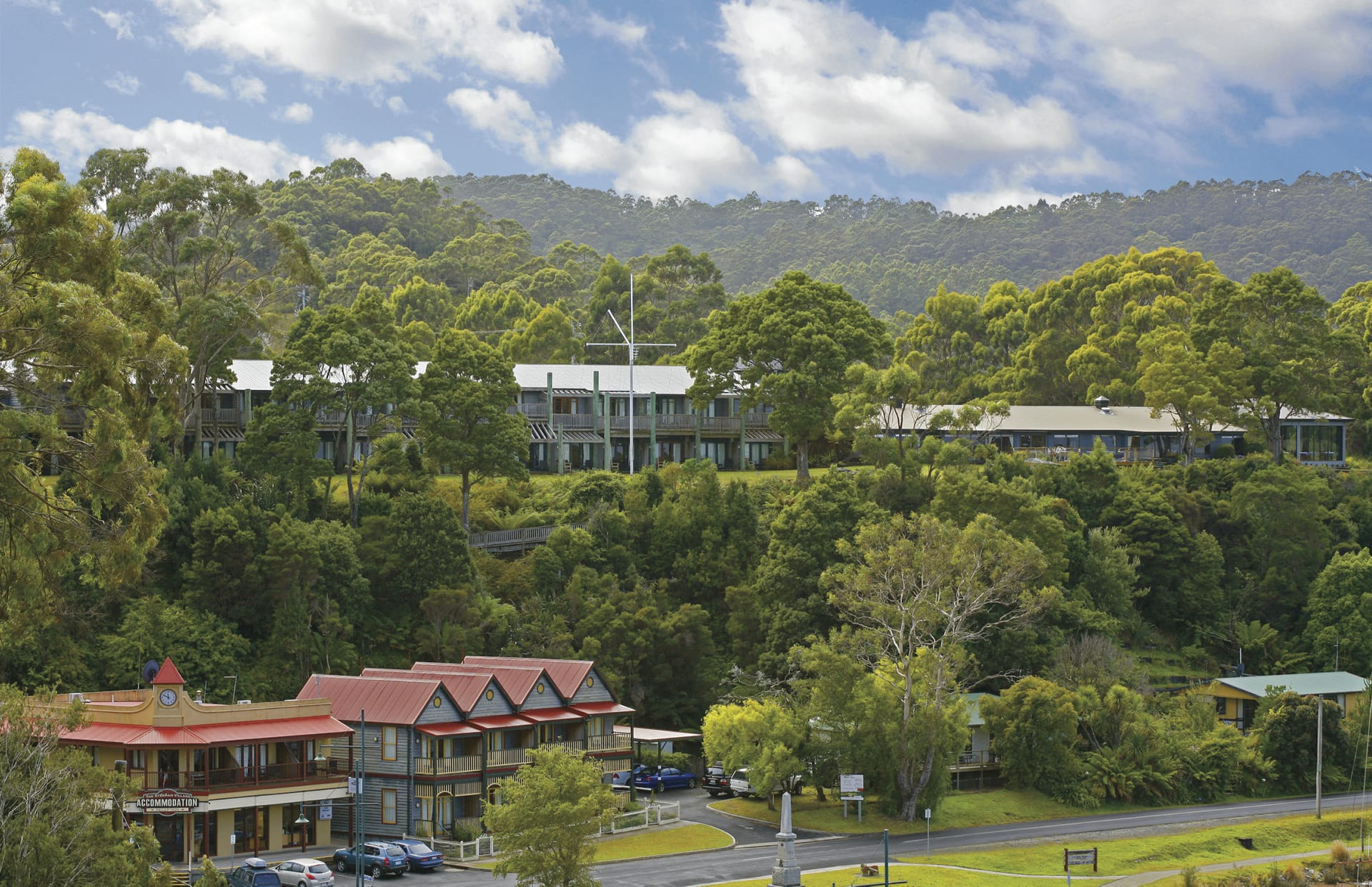 AUS_TAS_058_20120911_BR