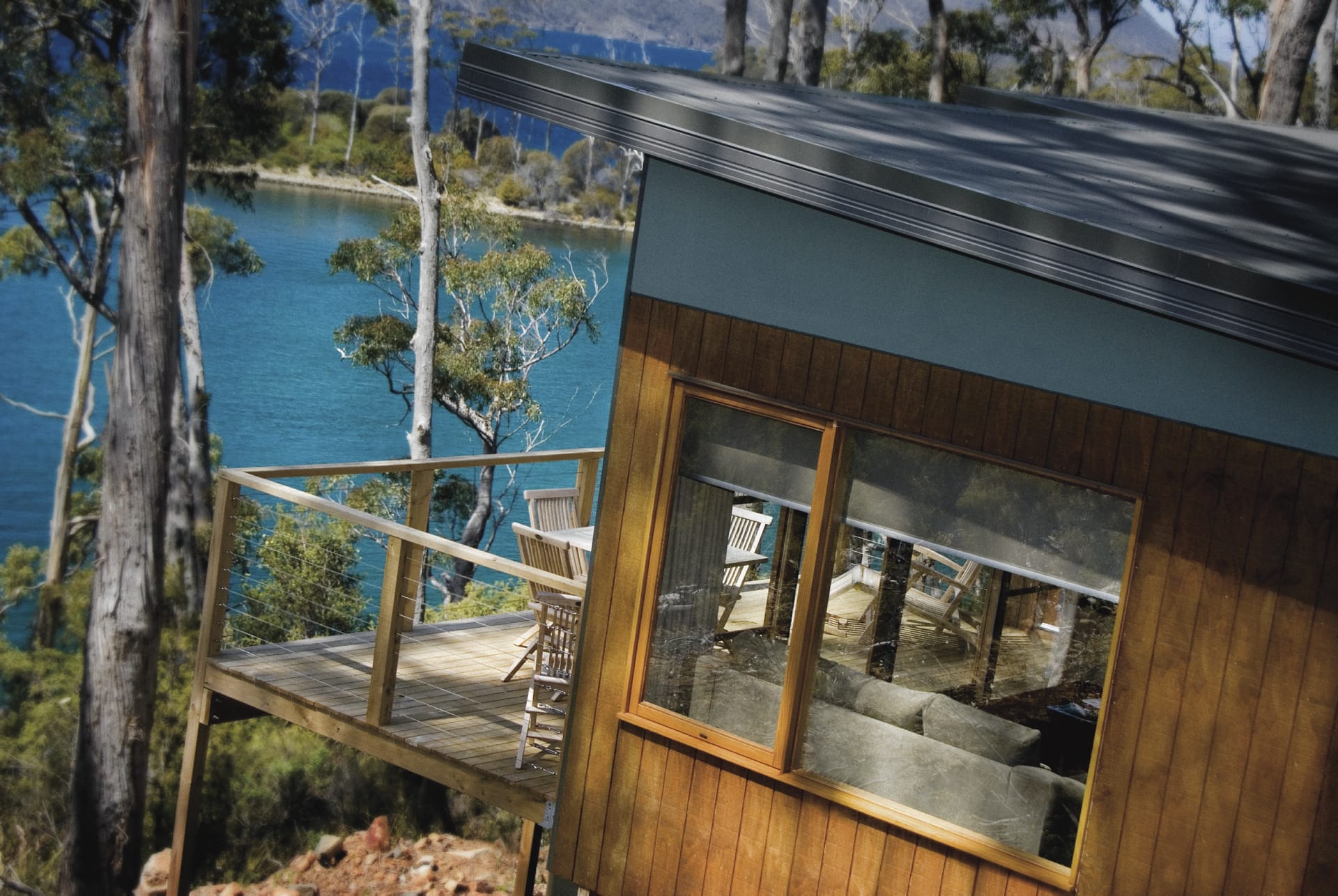 AUS_TAS_080_20100831_BR