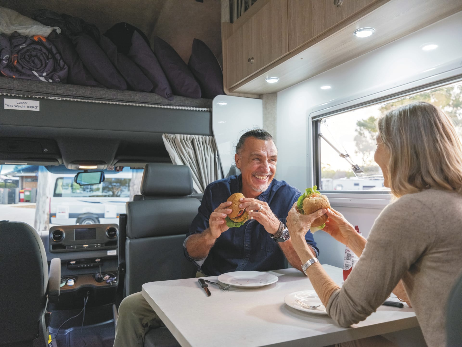 AUS_TRA_20231212_BR_31