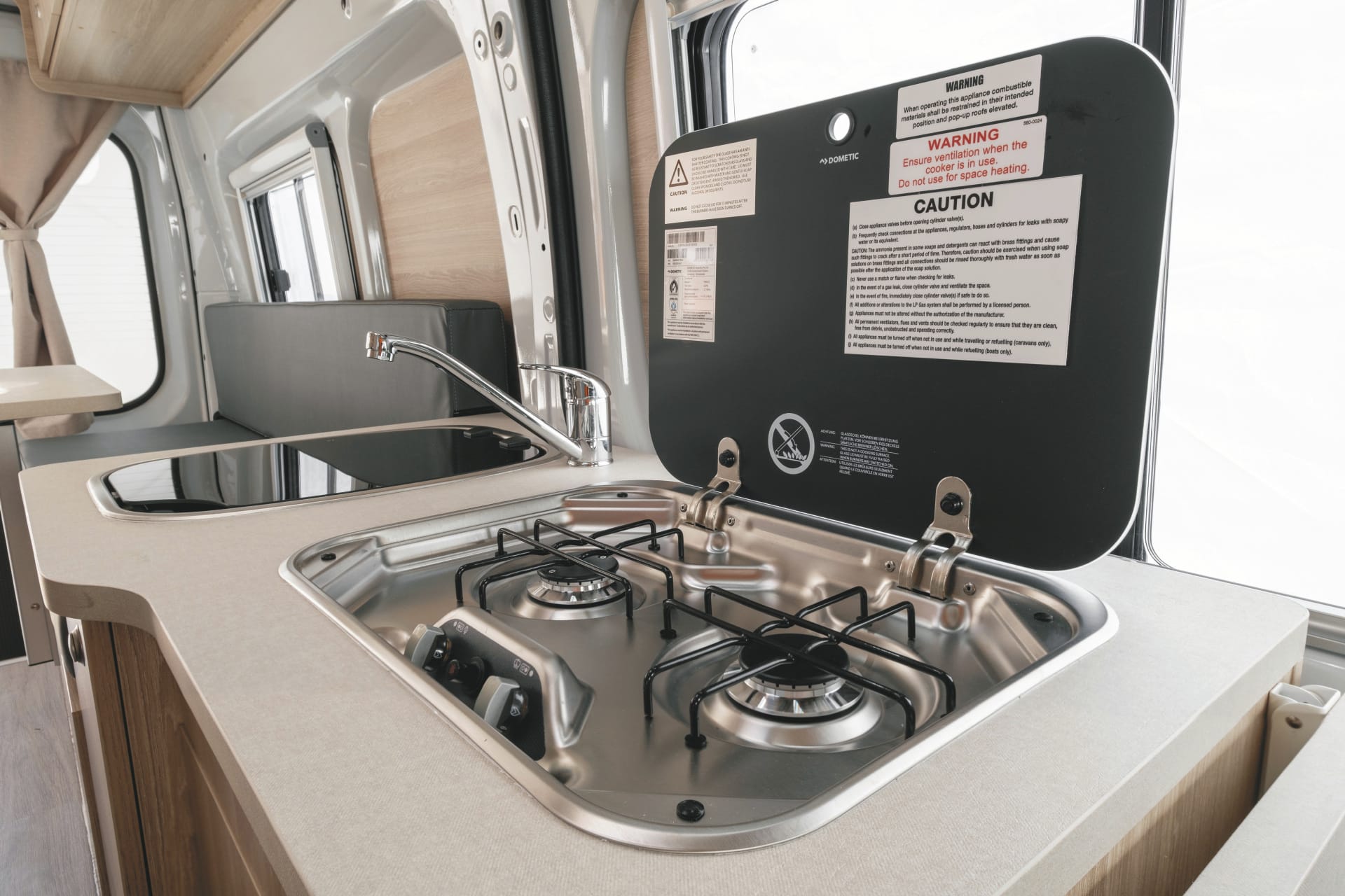 AUS_TRA_20231215_BR_35