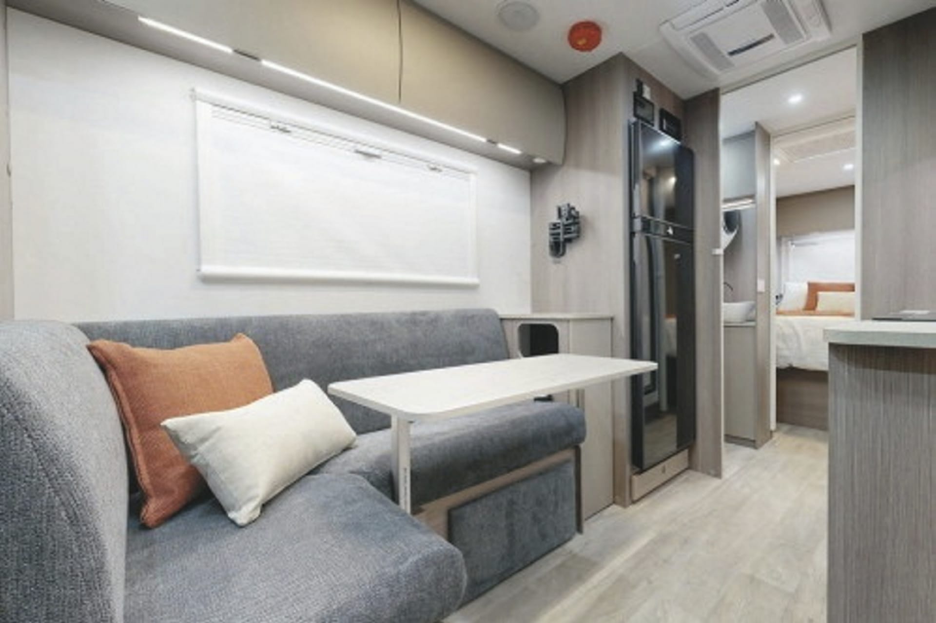 AUS_TRA_20231223_BR_11