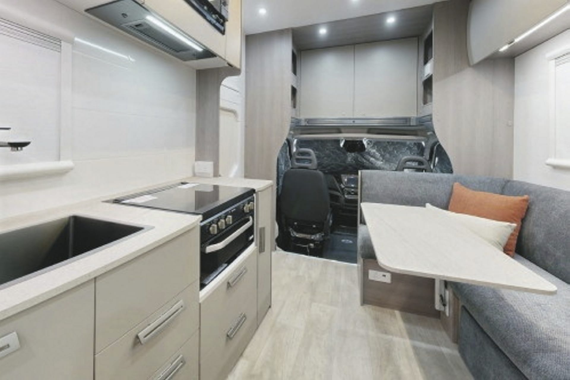 AUS_TRA_20231223_BR_9