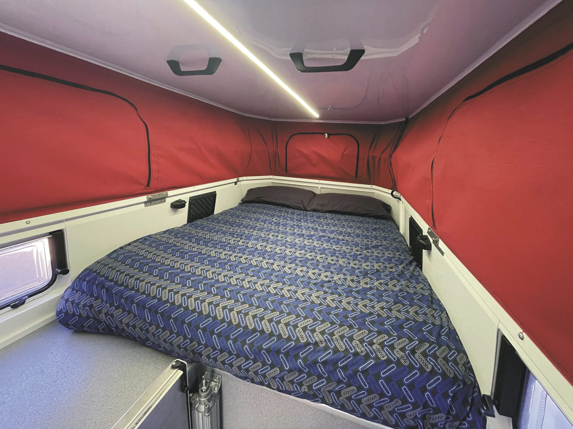 AUS_TRA_20240418_BR_5