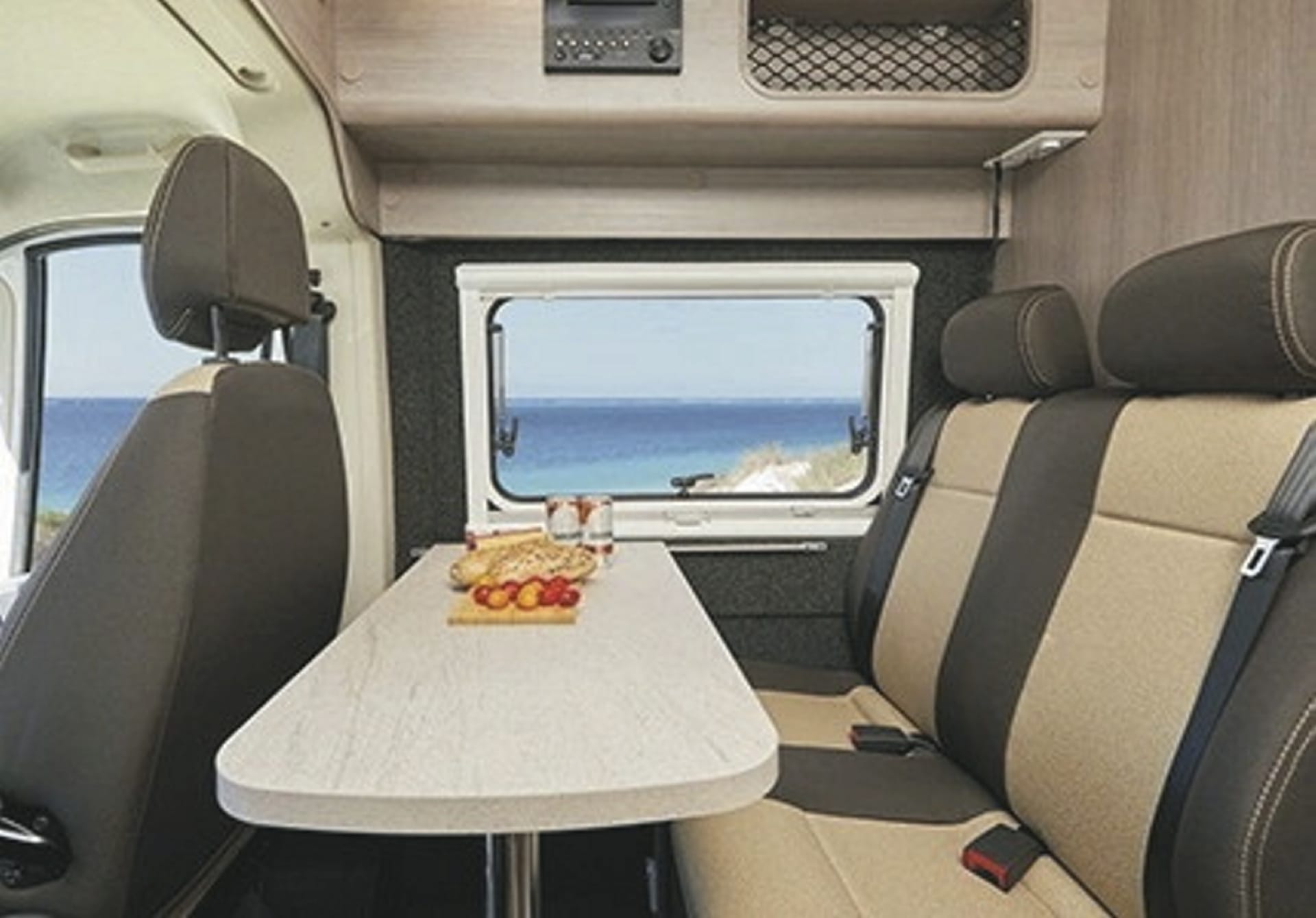 AUS_TRA_20250220_BR_1