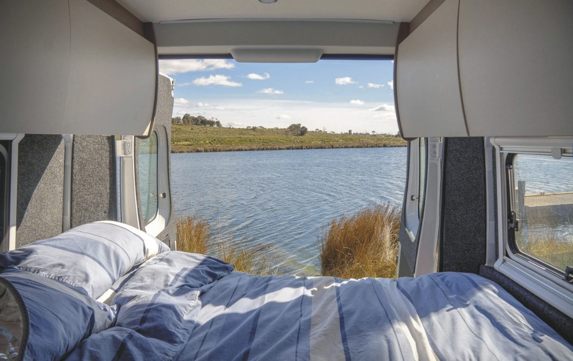 AUS_TRA_20250220_BR_6