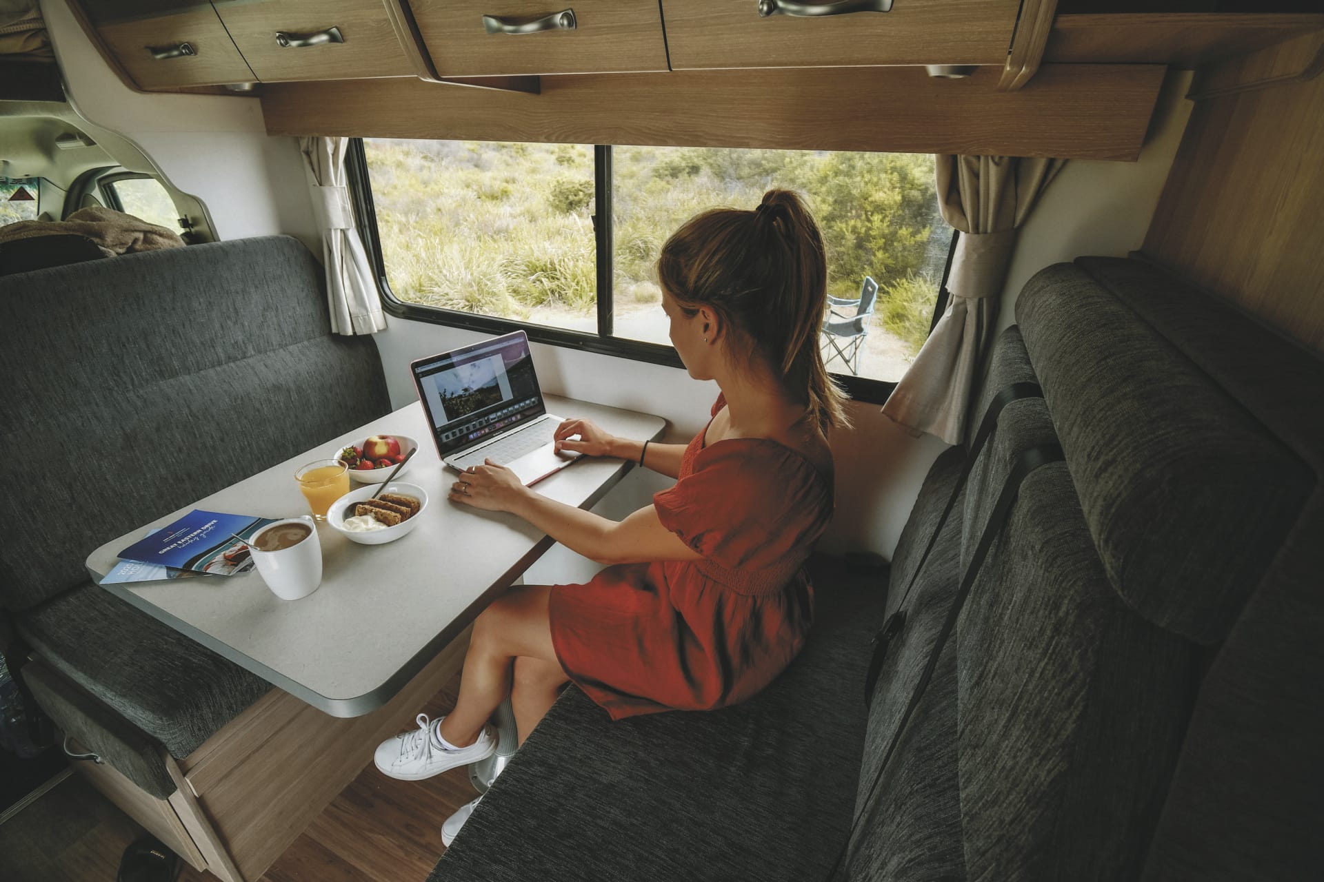 AUS_TRA_20250320_BR_20