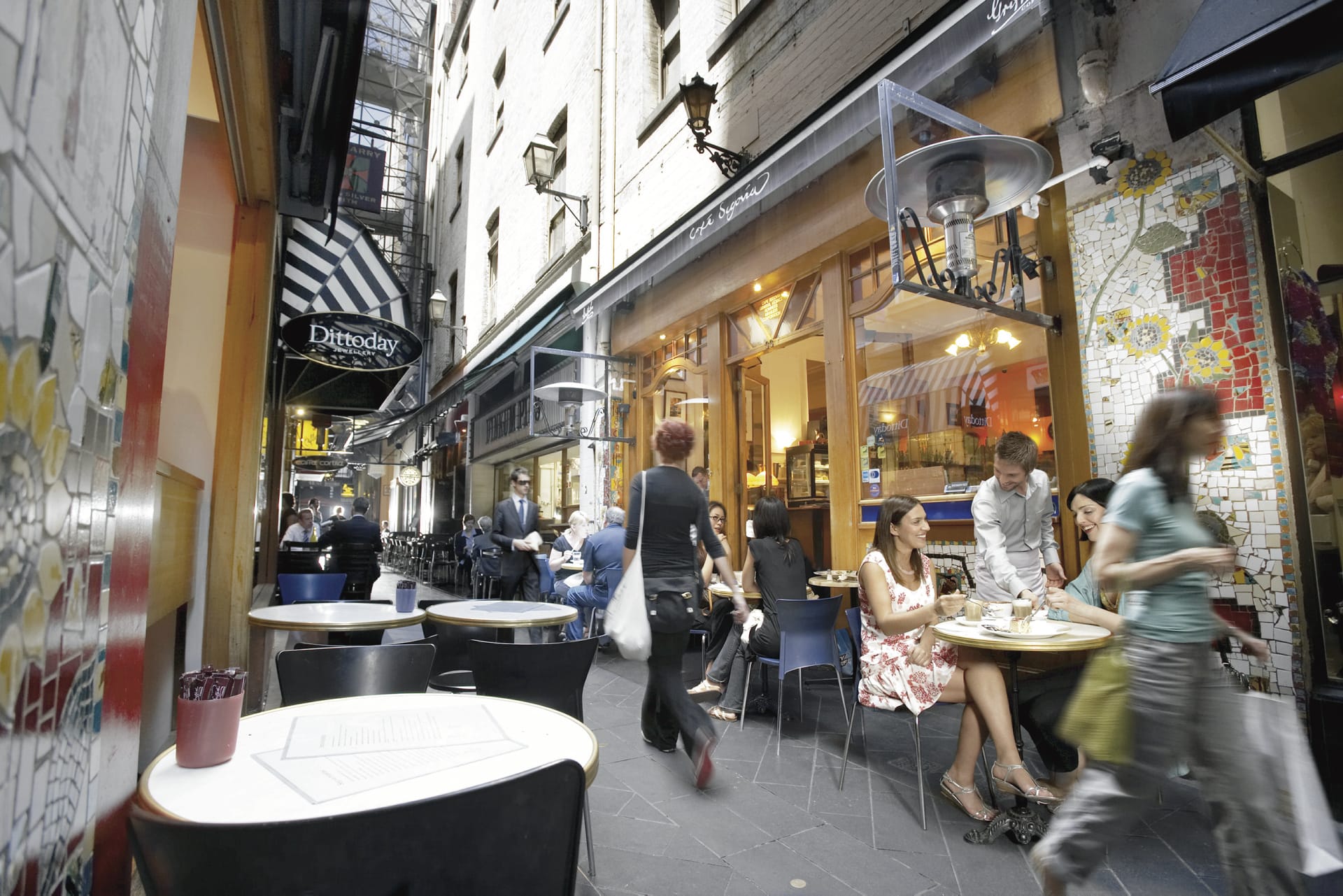 AUS_VIC_002_20120403_IvB