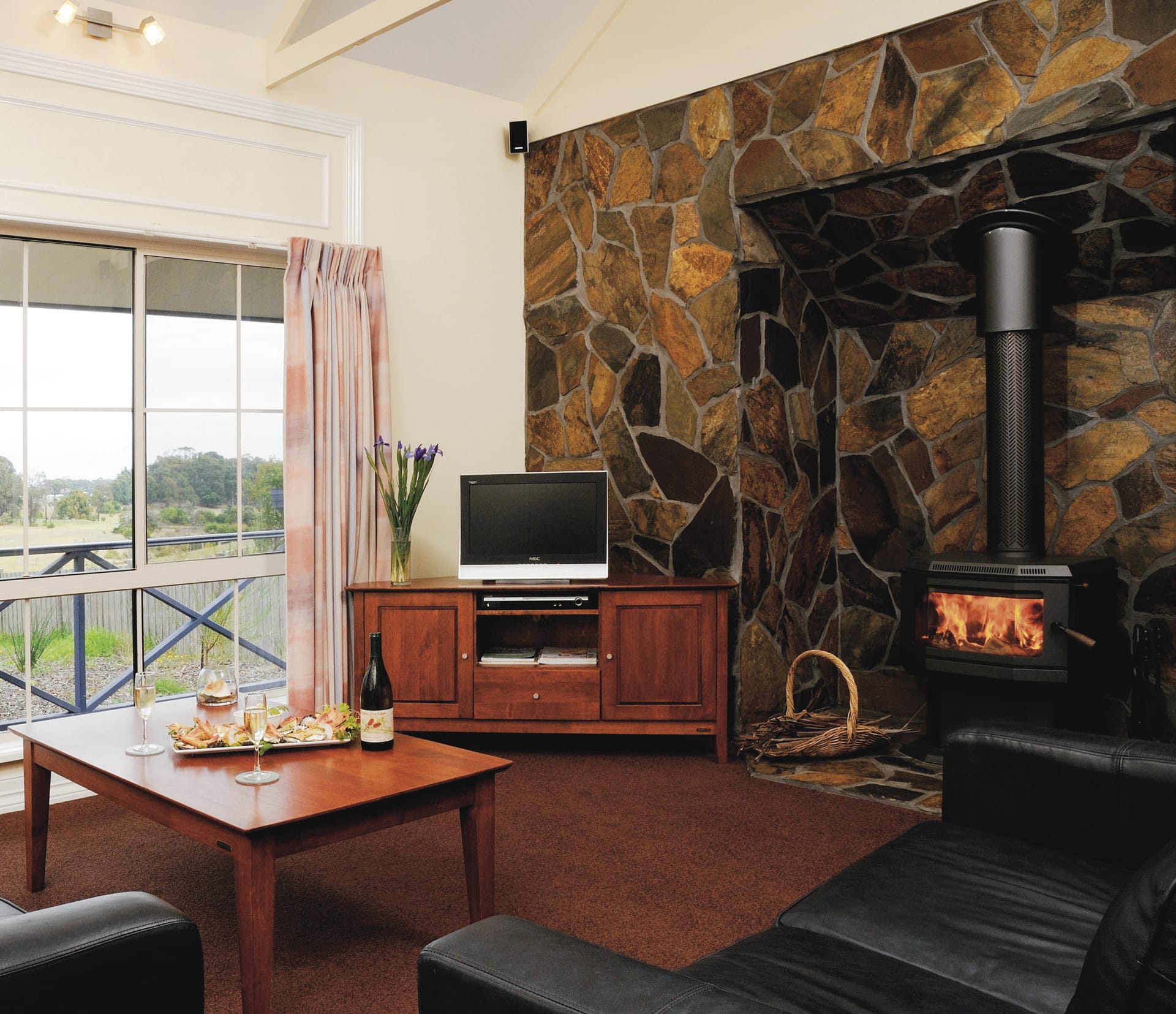 AUS_VIC_004_20170810_BR