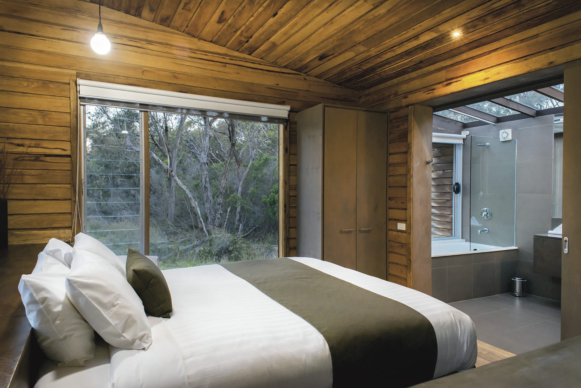 AUS_VIC_006_20170811_BR