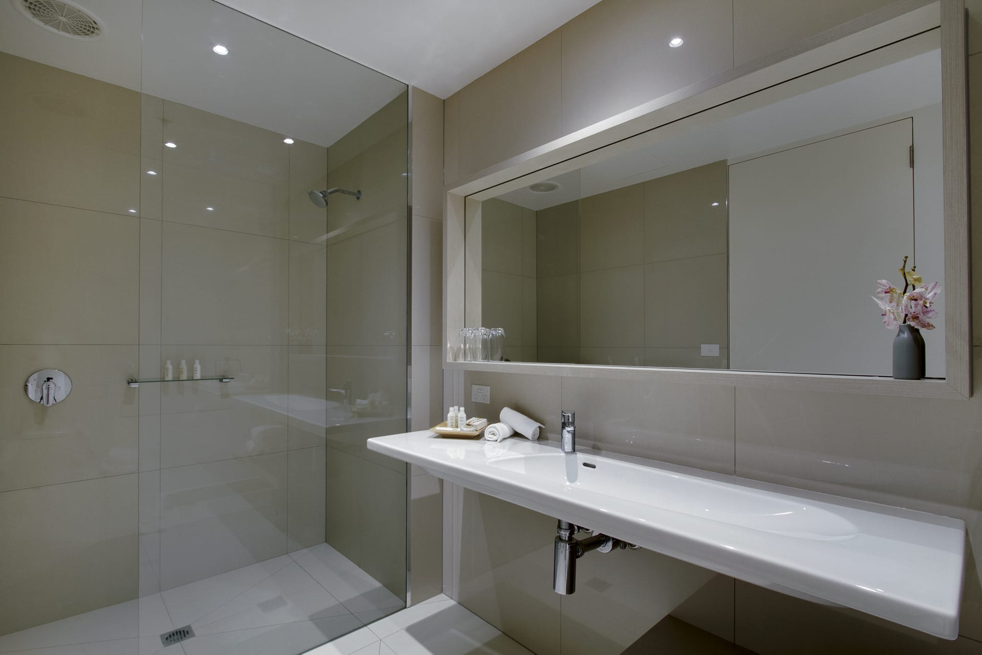 AUS_VIC_007_20170809_BR