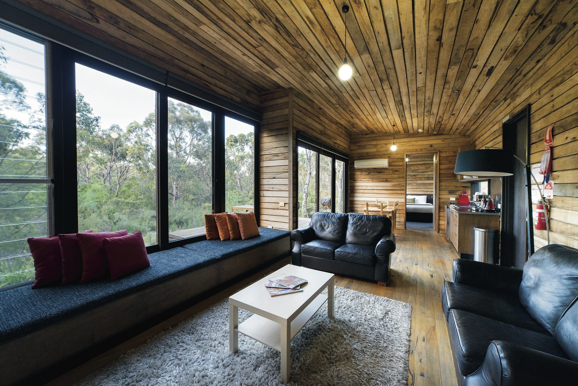 AUS_VIC_008_20170811_BR