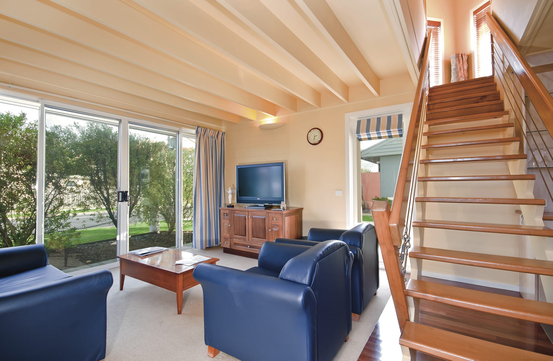 AUS_VIC_011_20130906_BR