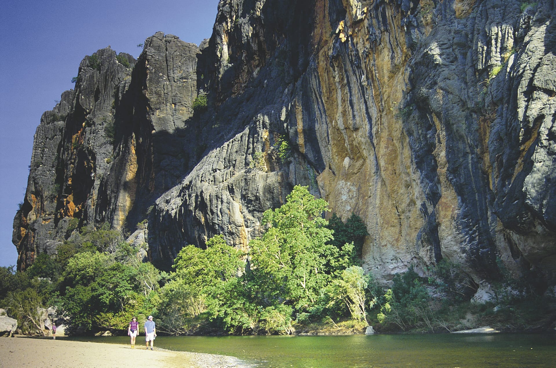 AUS_WA_711_20070907_IVB