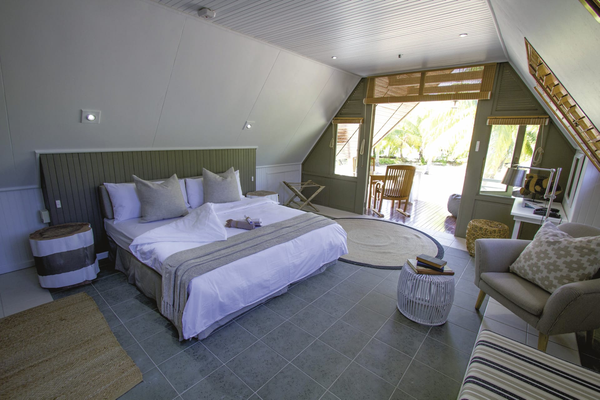 IOZ_SEY_033_20170714_OL