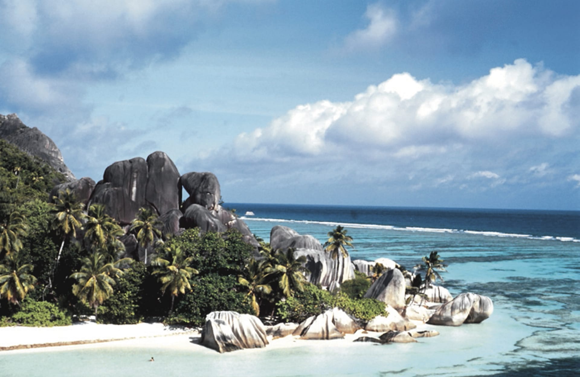 IOZ_SEY_070_20080103_SS