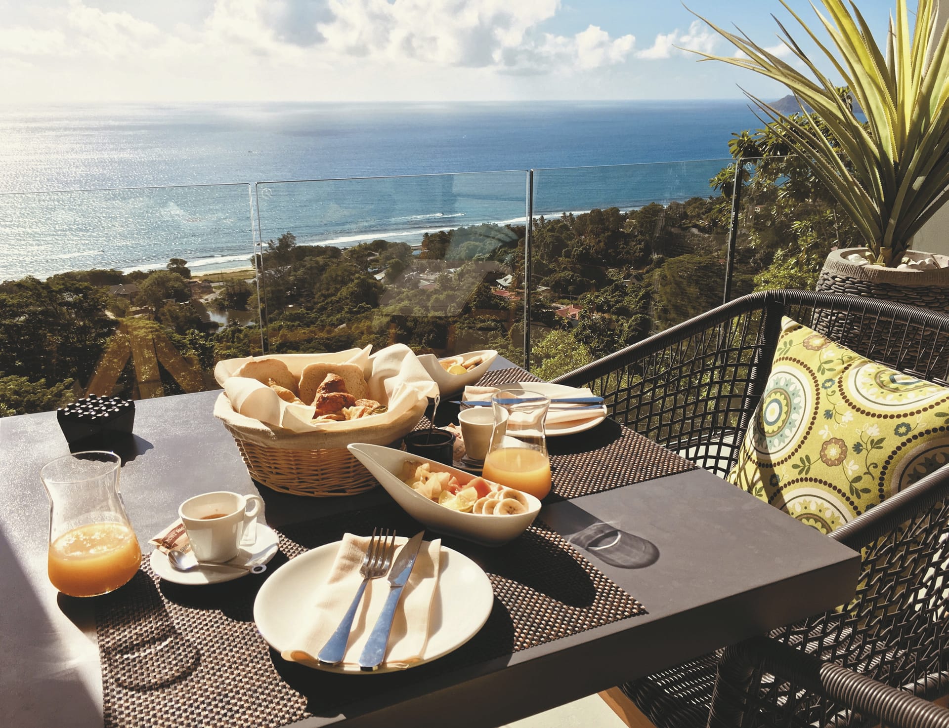 IOZ_SEY_20220719_OL_2