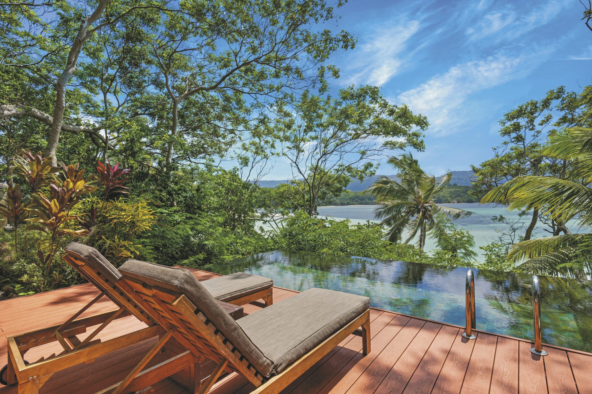 IOZ_SEY_20230830_BM_6