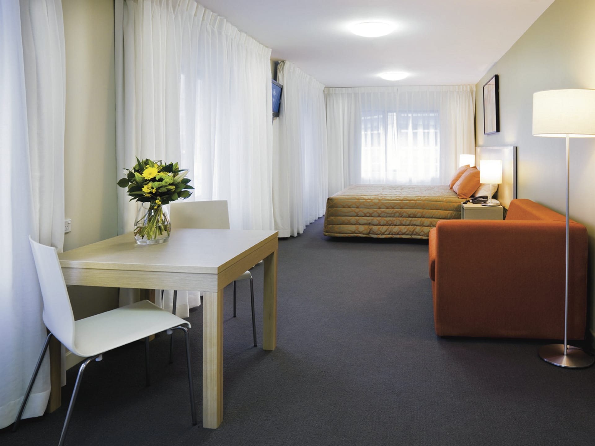 NZL_NIS_001_20121002_BR