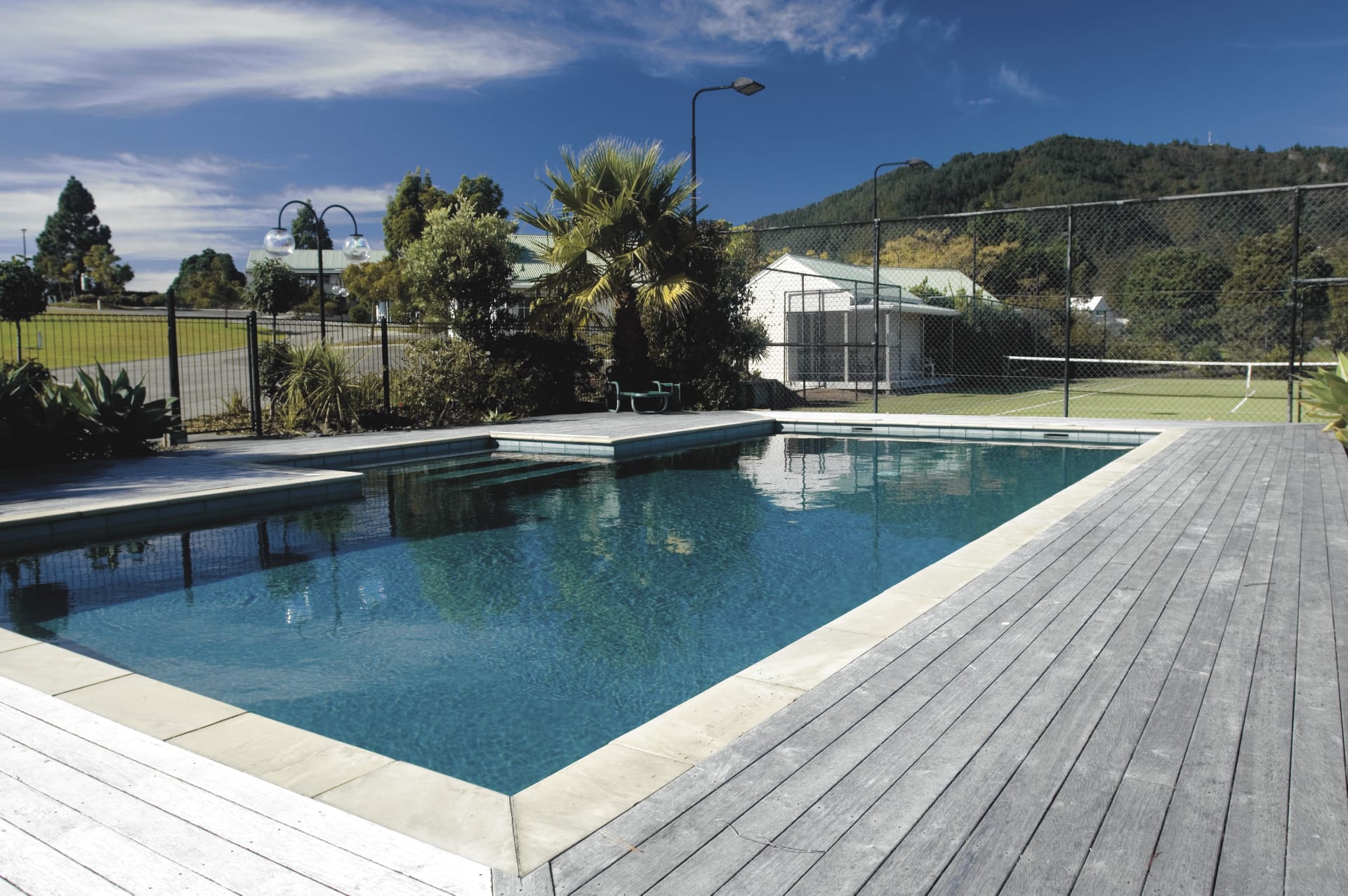 NZL_NIS_013_20100825_SS