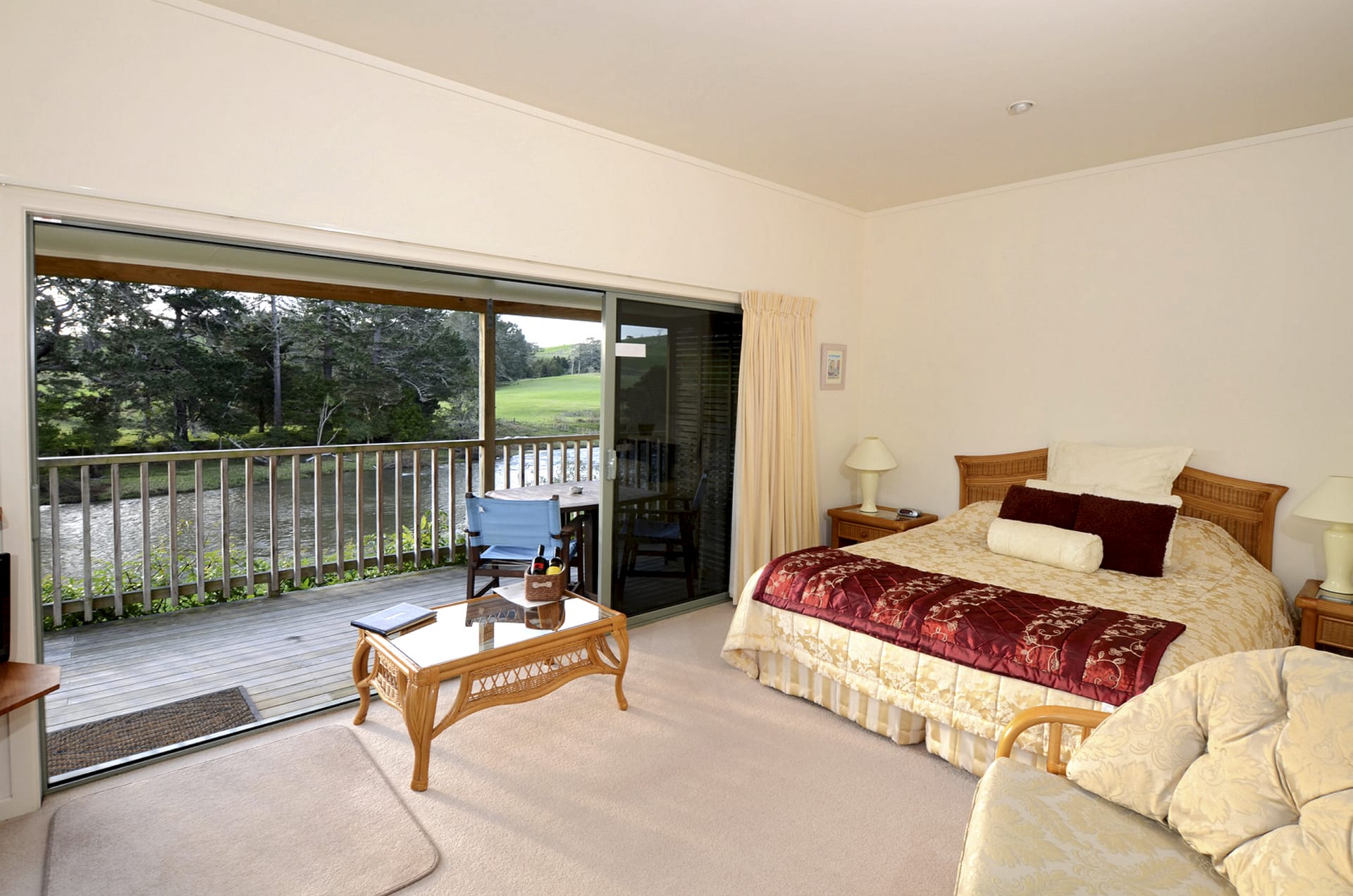 NZL_NIS_020_20140820_OL